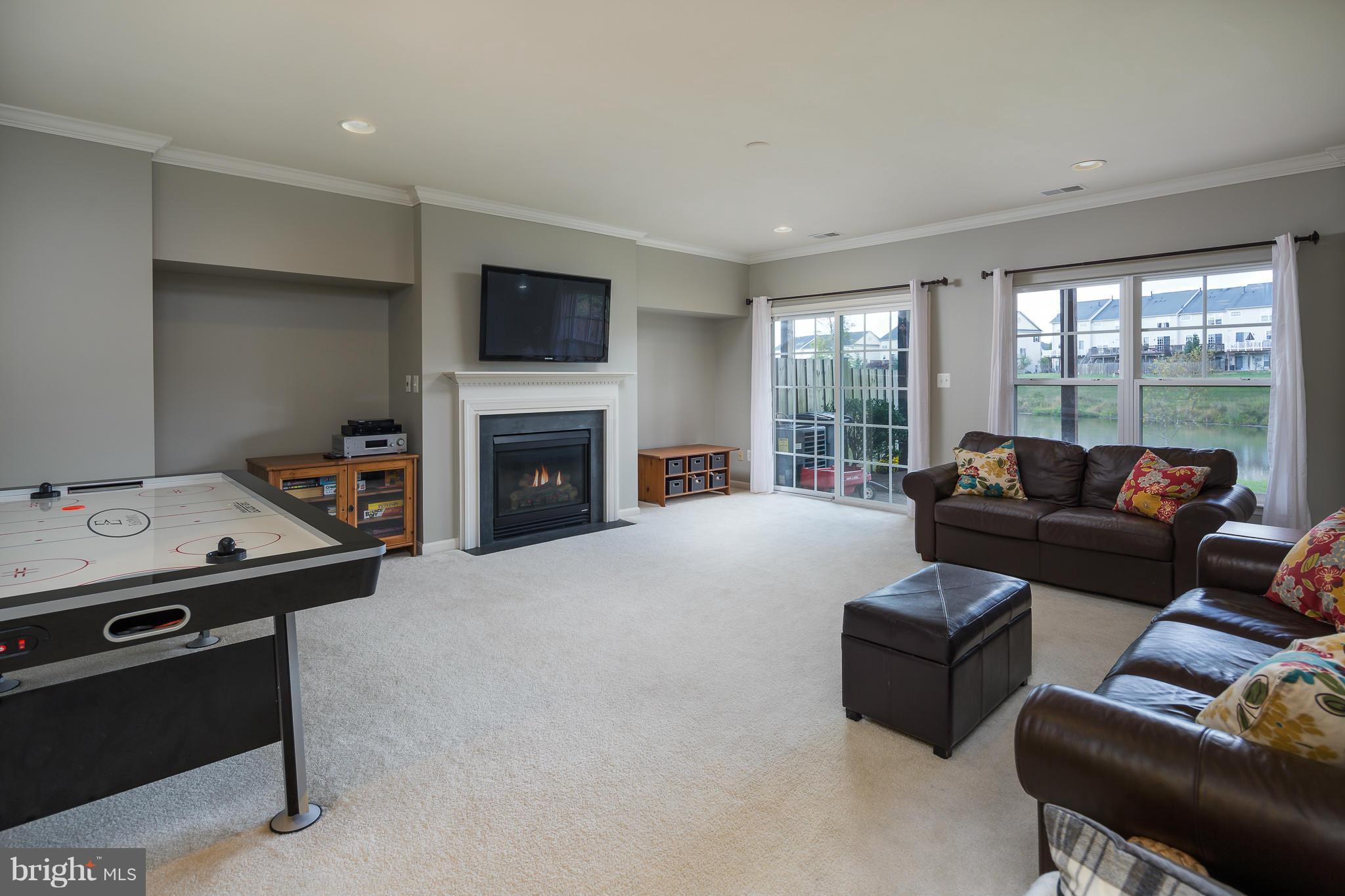 PEMBROOKE - Residential