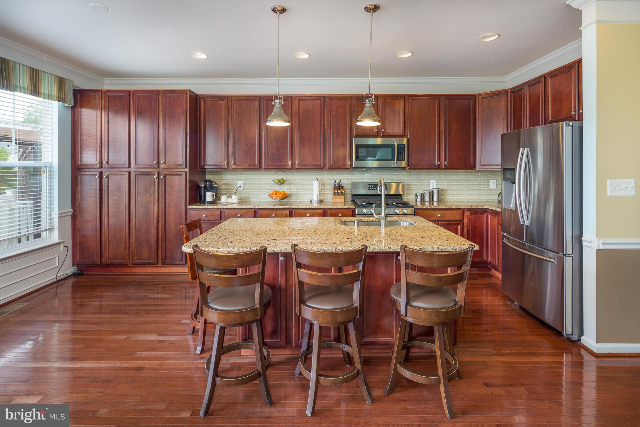 PEMBROOKE - Residential