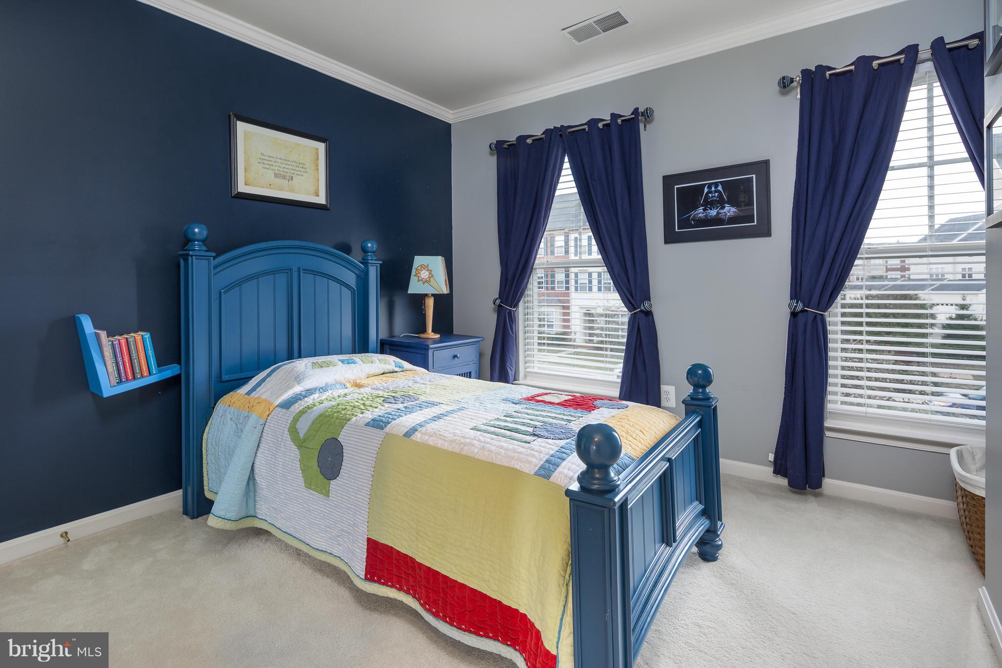 PEMBROOKE - Residential