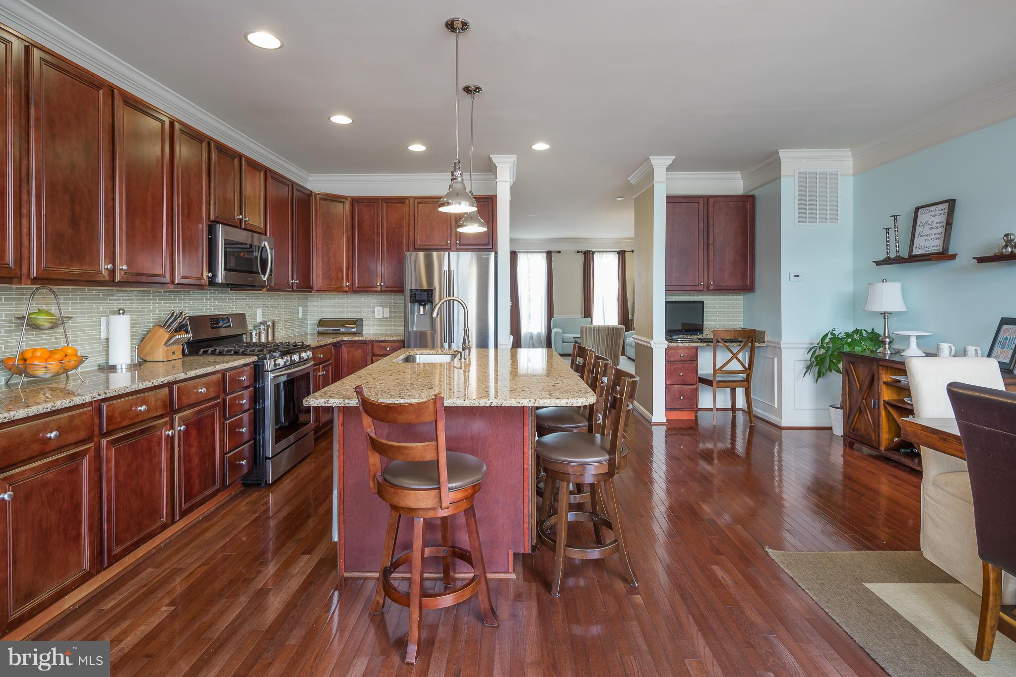 PEMBROOKE - Residential