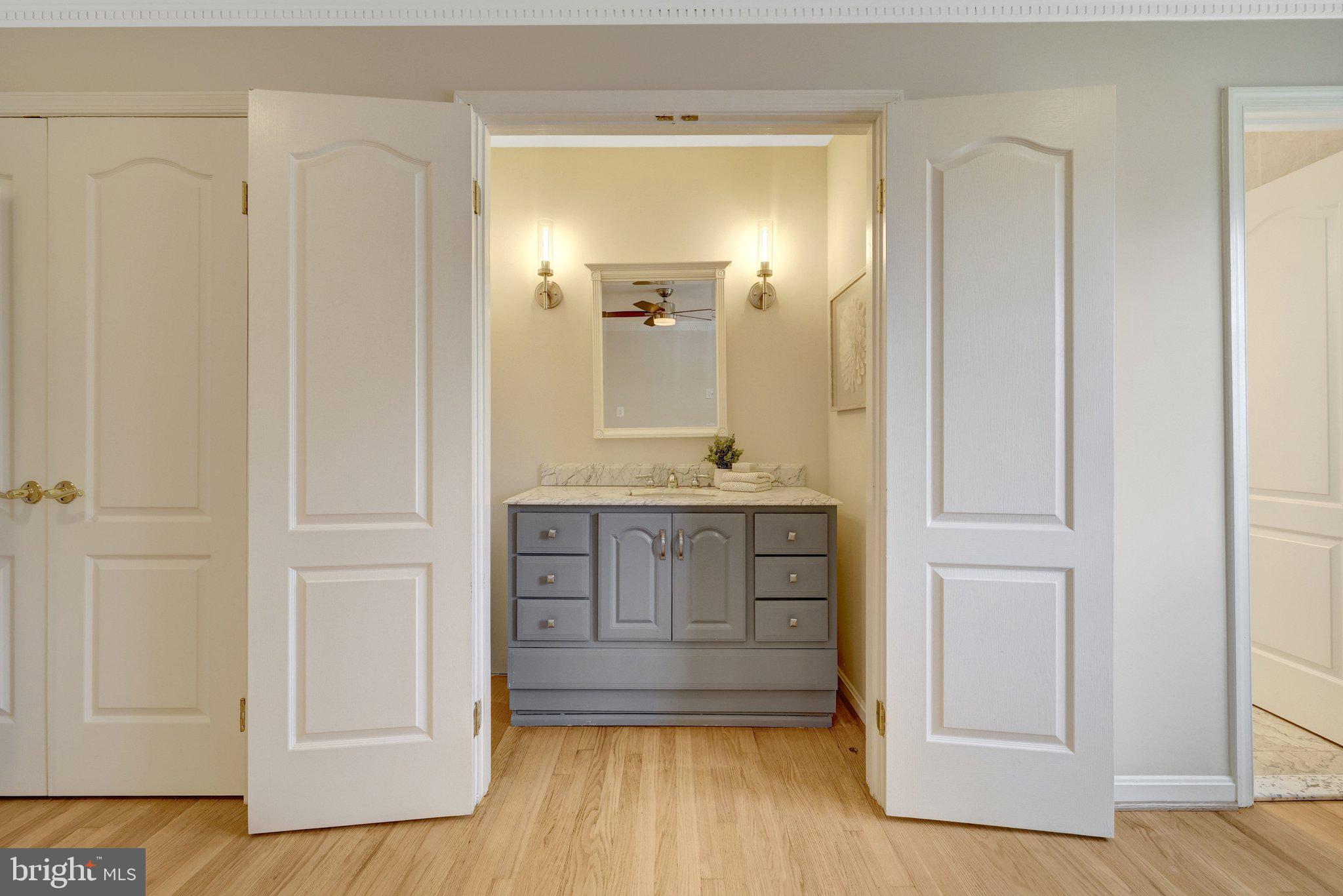 MANTUA - Residential