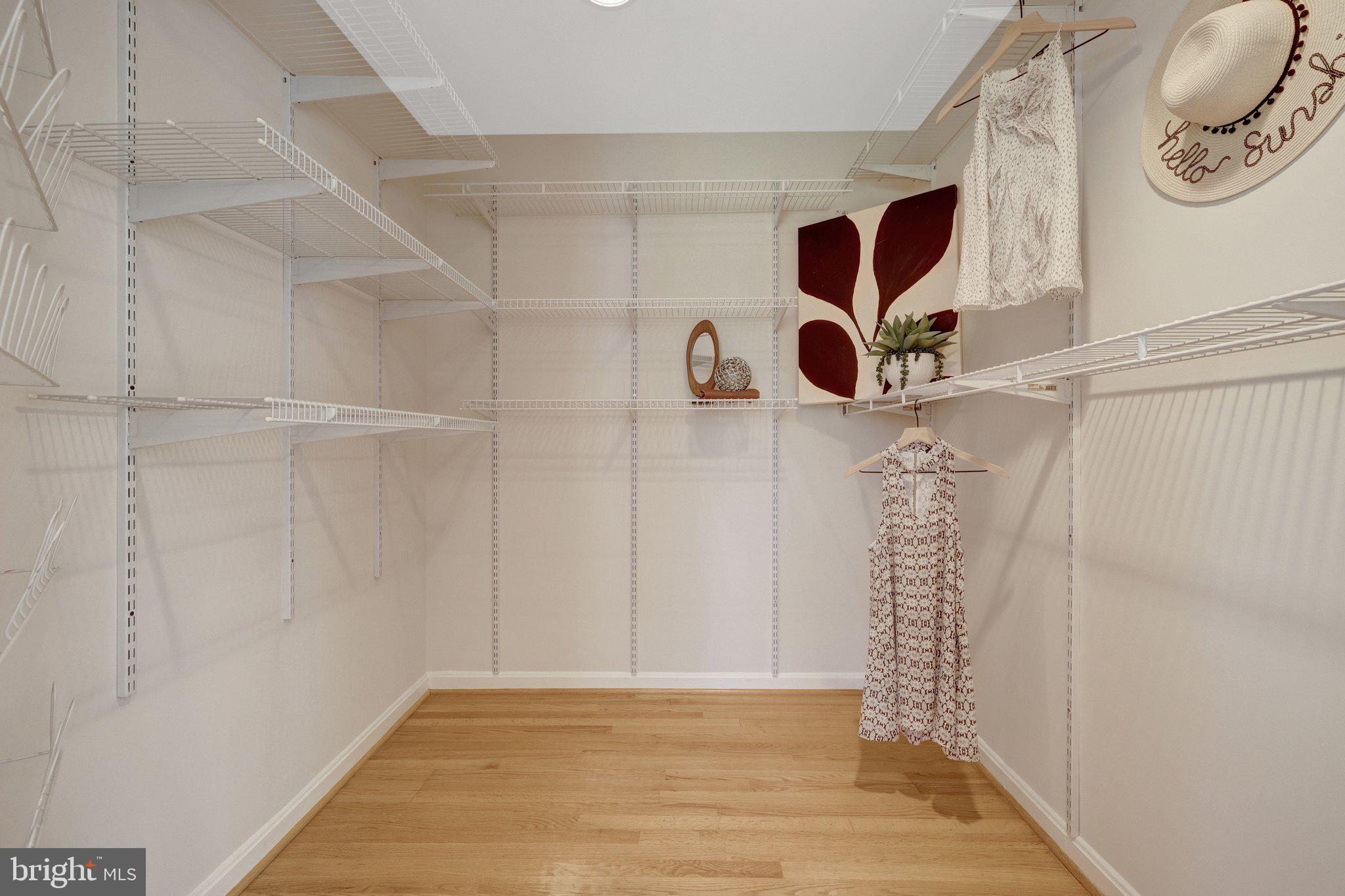 MANTUA - Residential