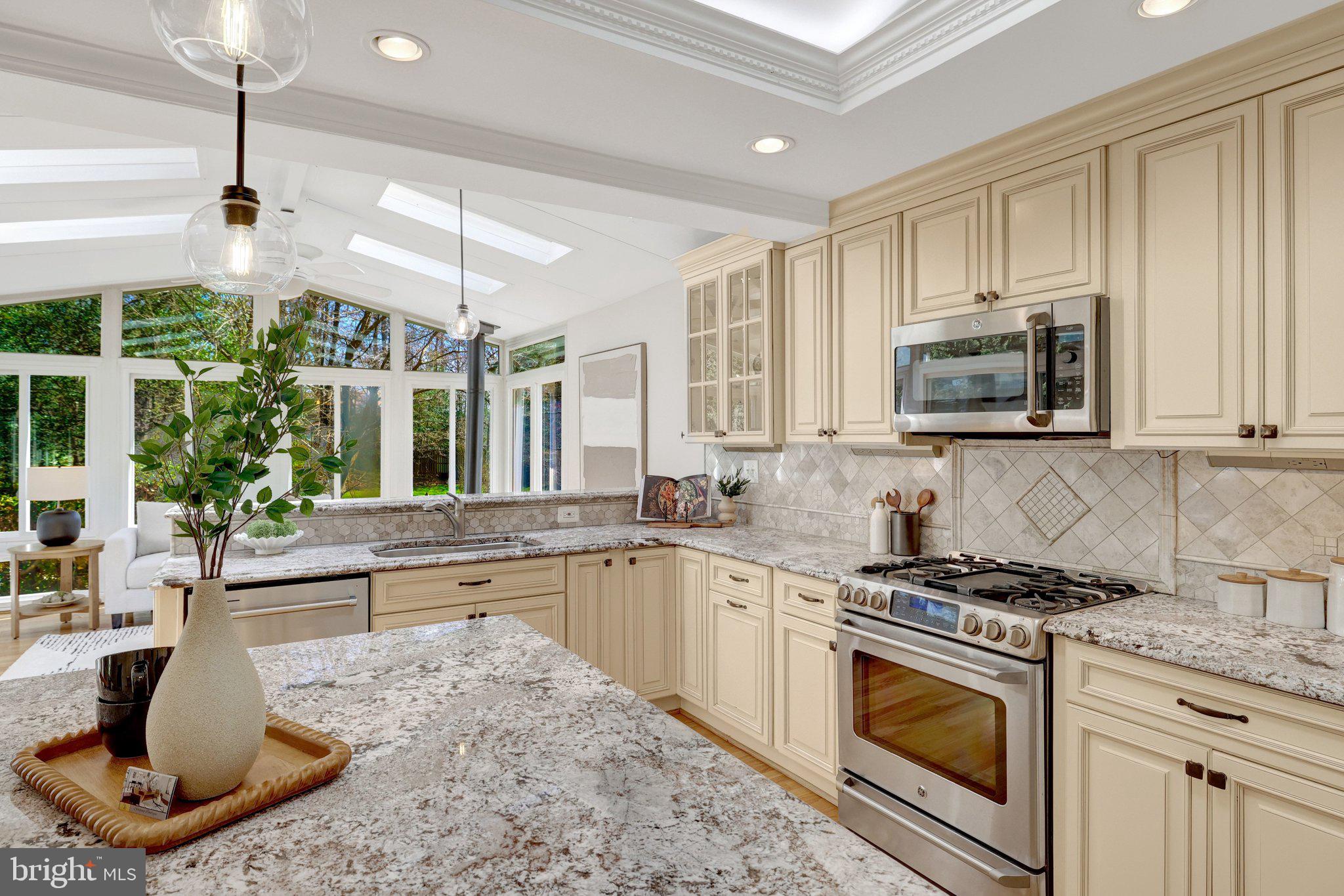 MANTUA - Residential