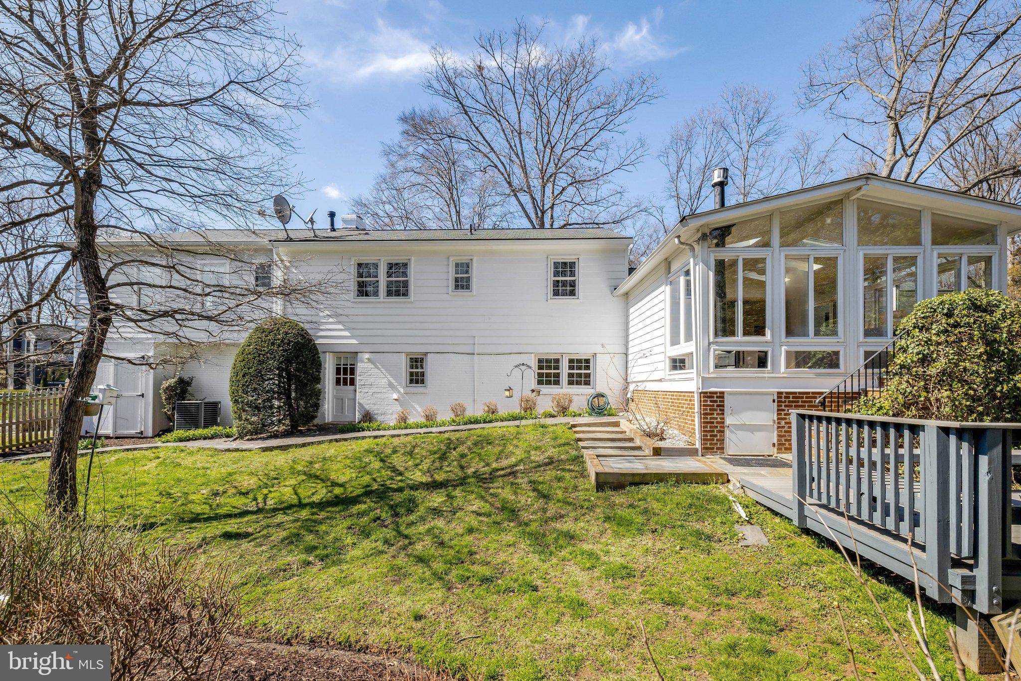 MANTUA - Residential