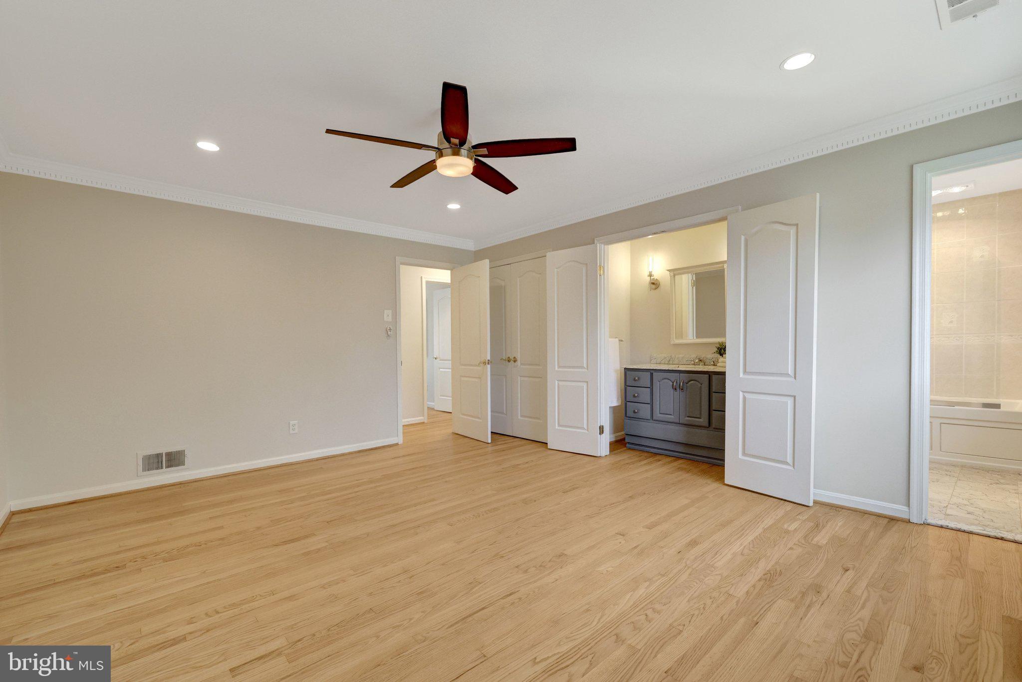 MANTUA - Residential