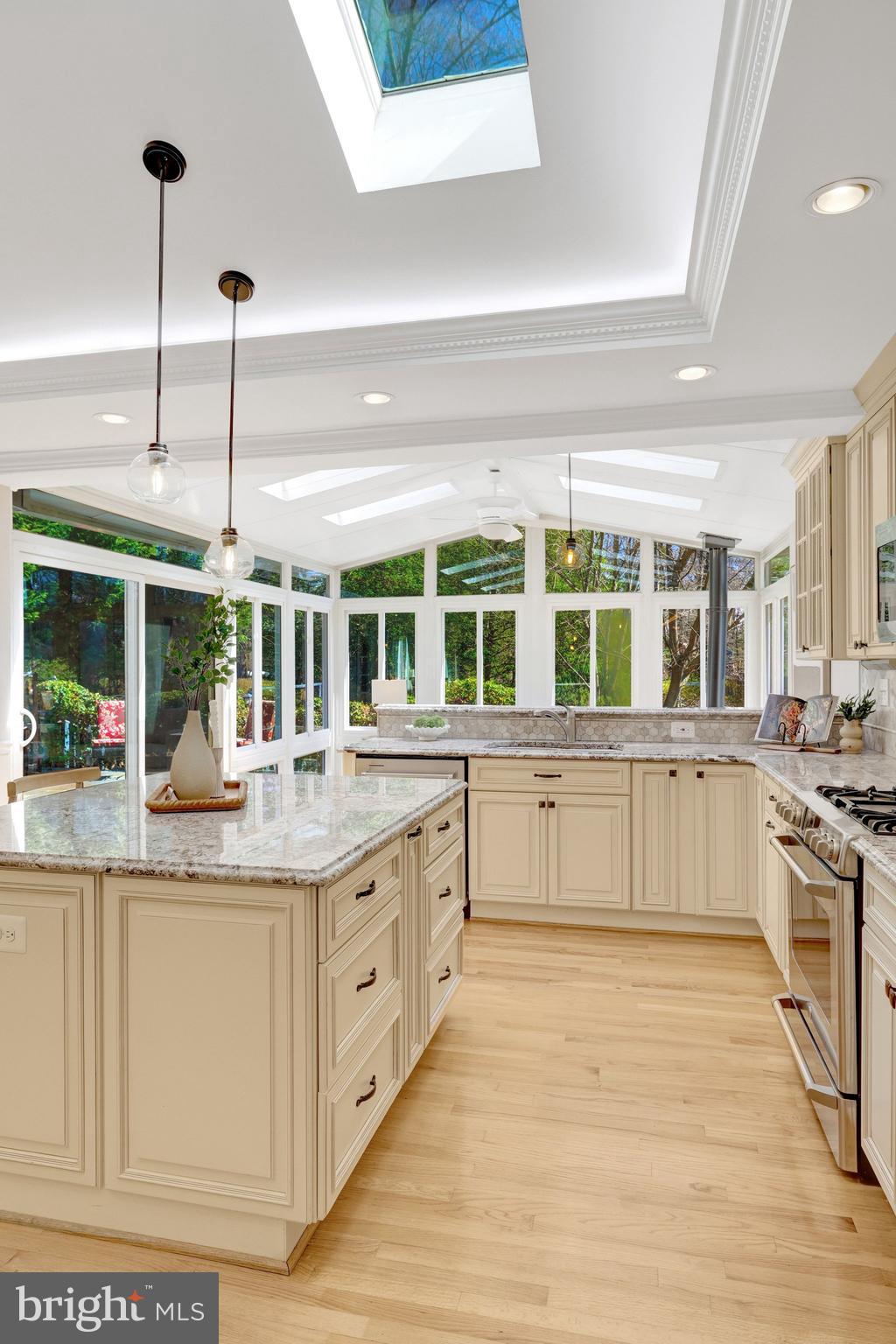 MANTUA - Residential