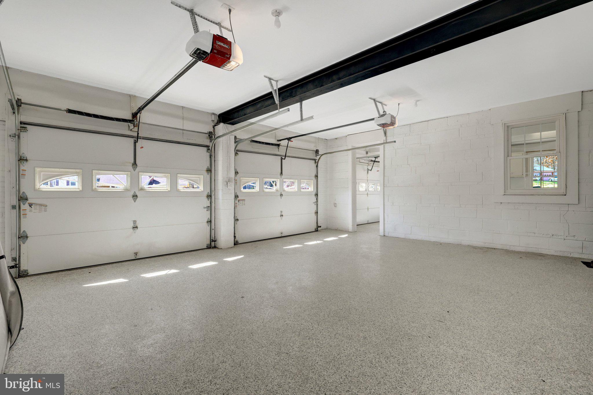 MANTUA - Residential