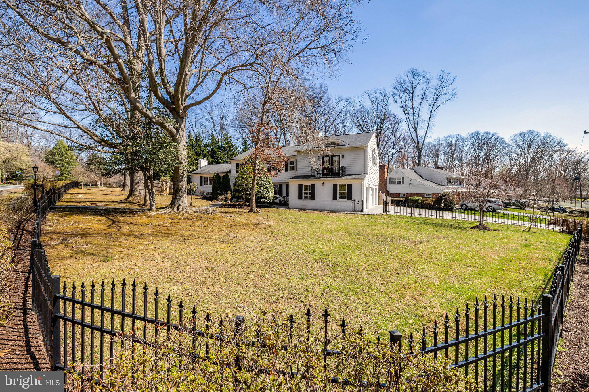 MANTUA - Residential