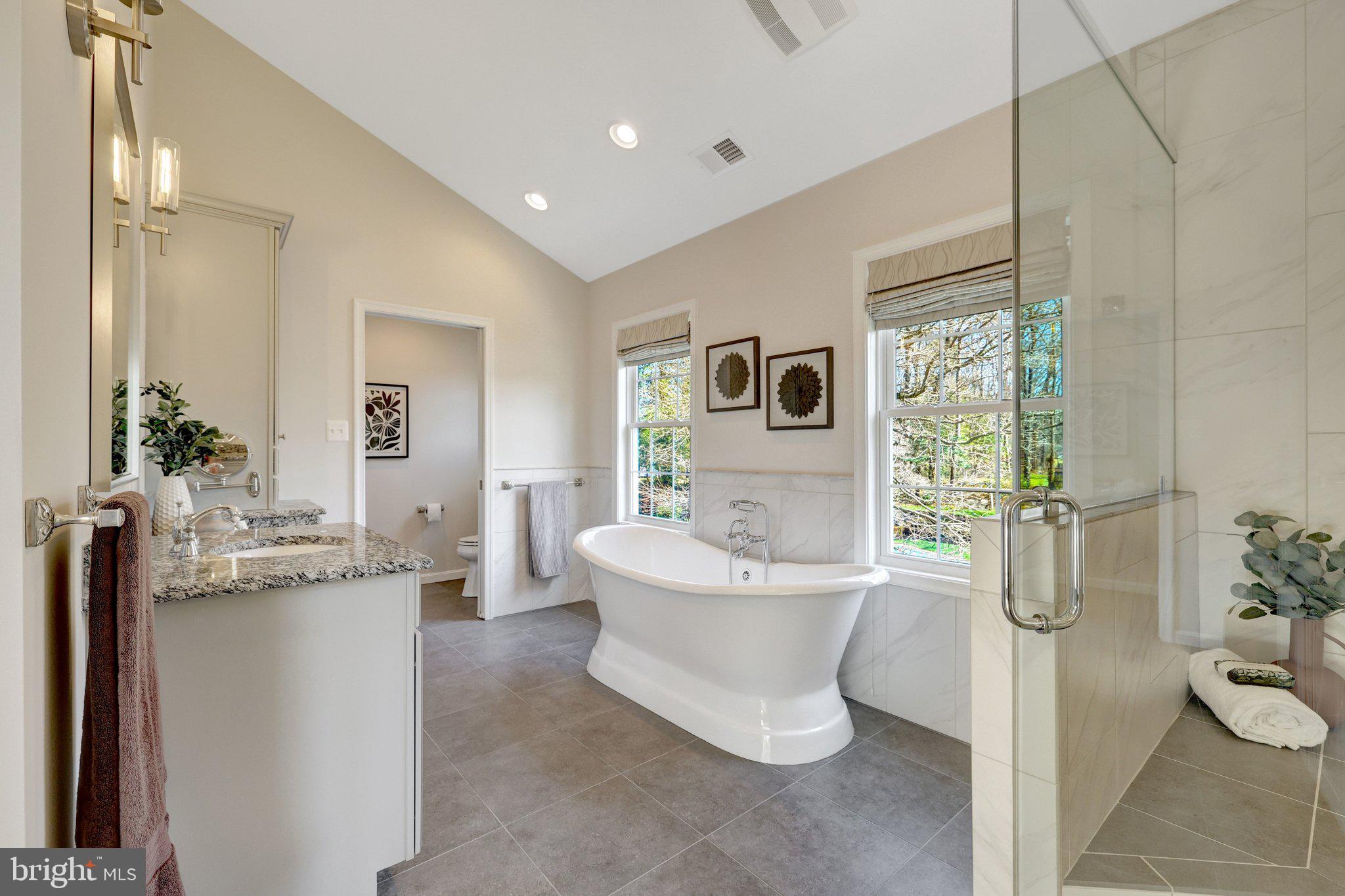 MANTUA - Residential