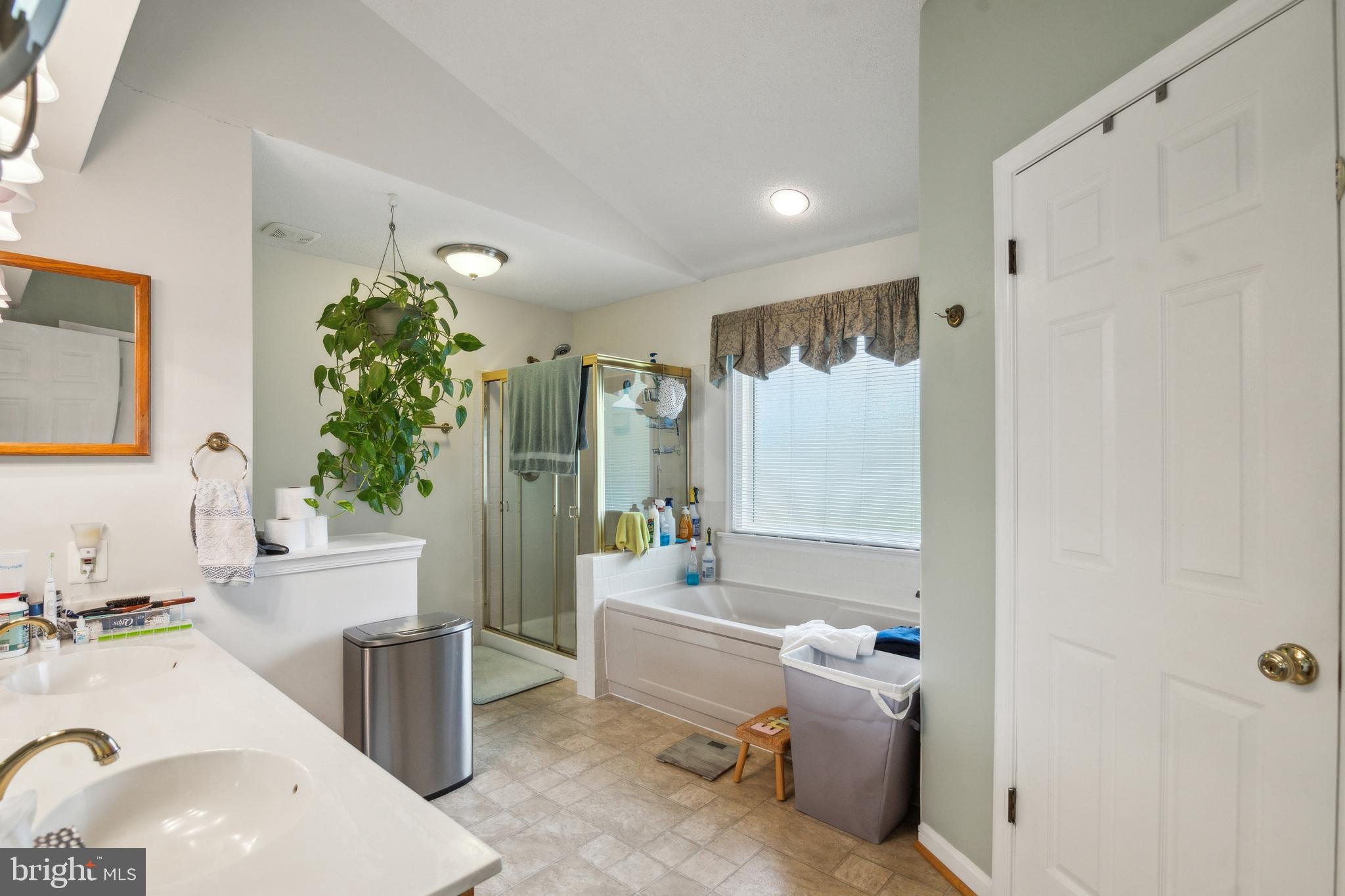 NEABSCO HILLS - Residential