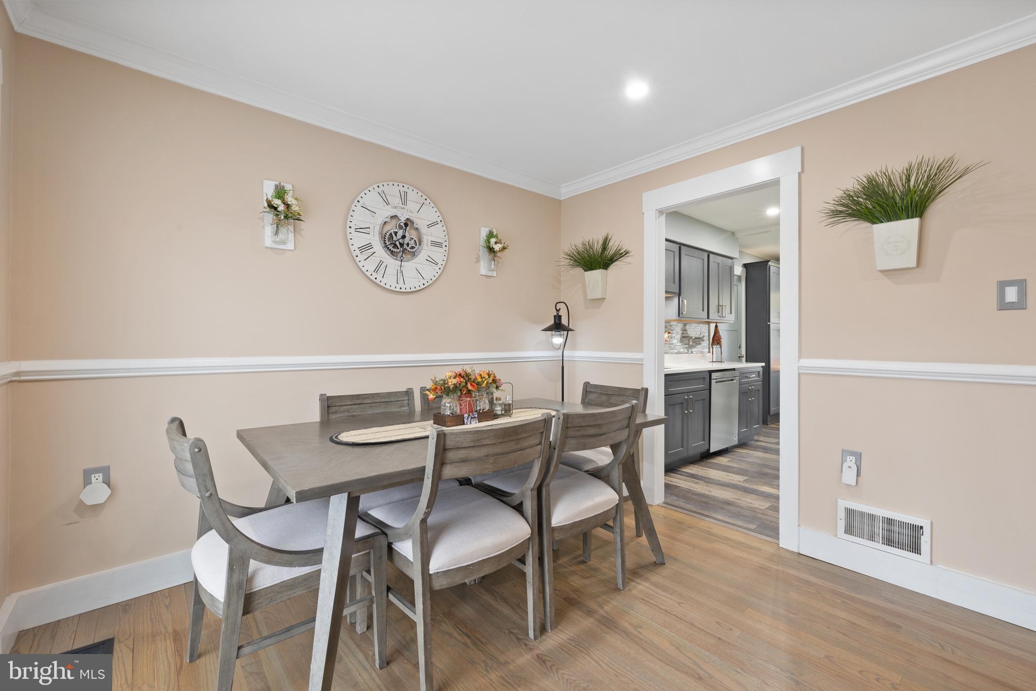 LAKE RIDGE/PROMONTRY OAK - Residential