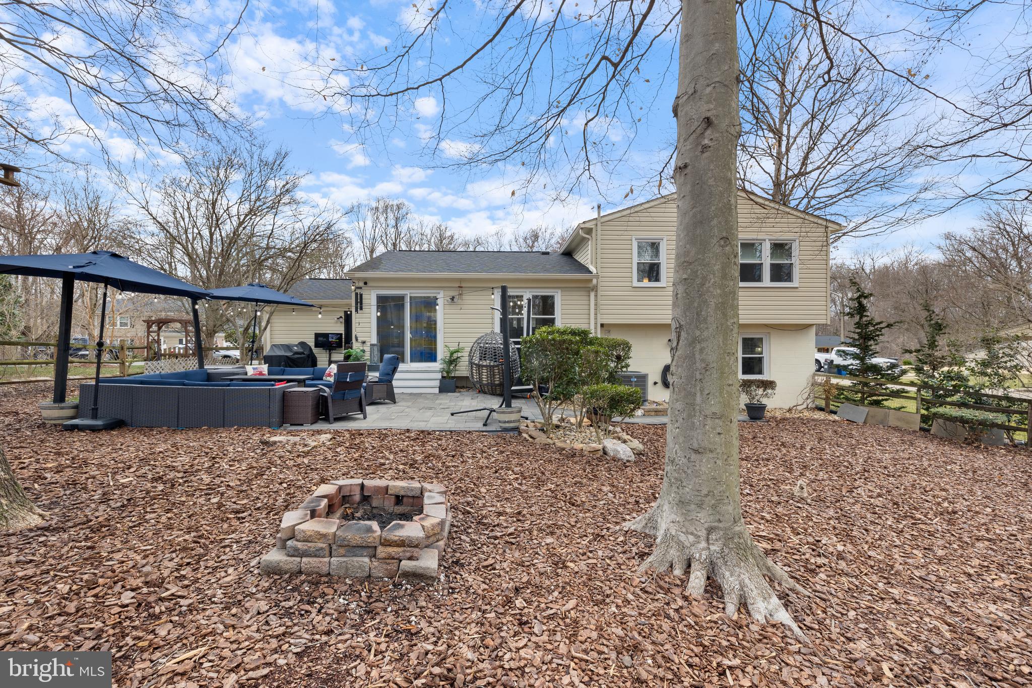 LAKE RIDGE/PROMONTRY OAK - Residential