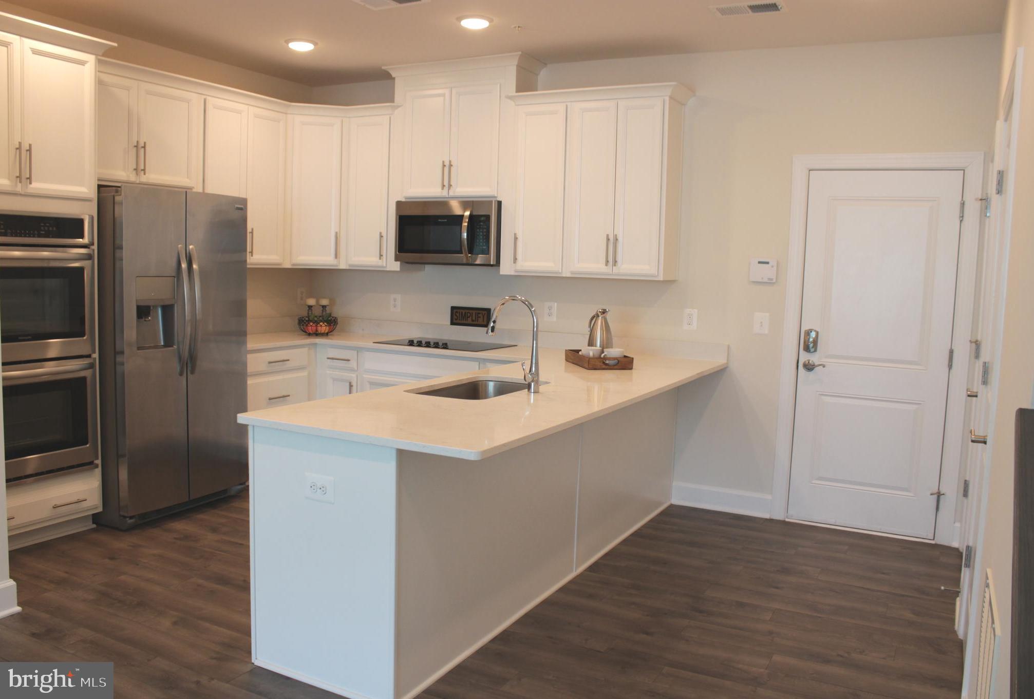 10417 RATCLIFFE TRAIL