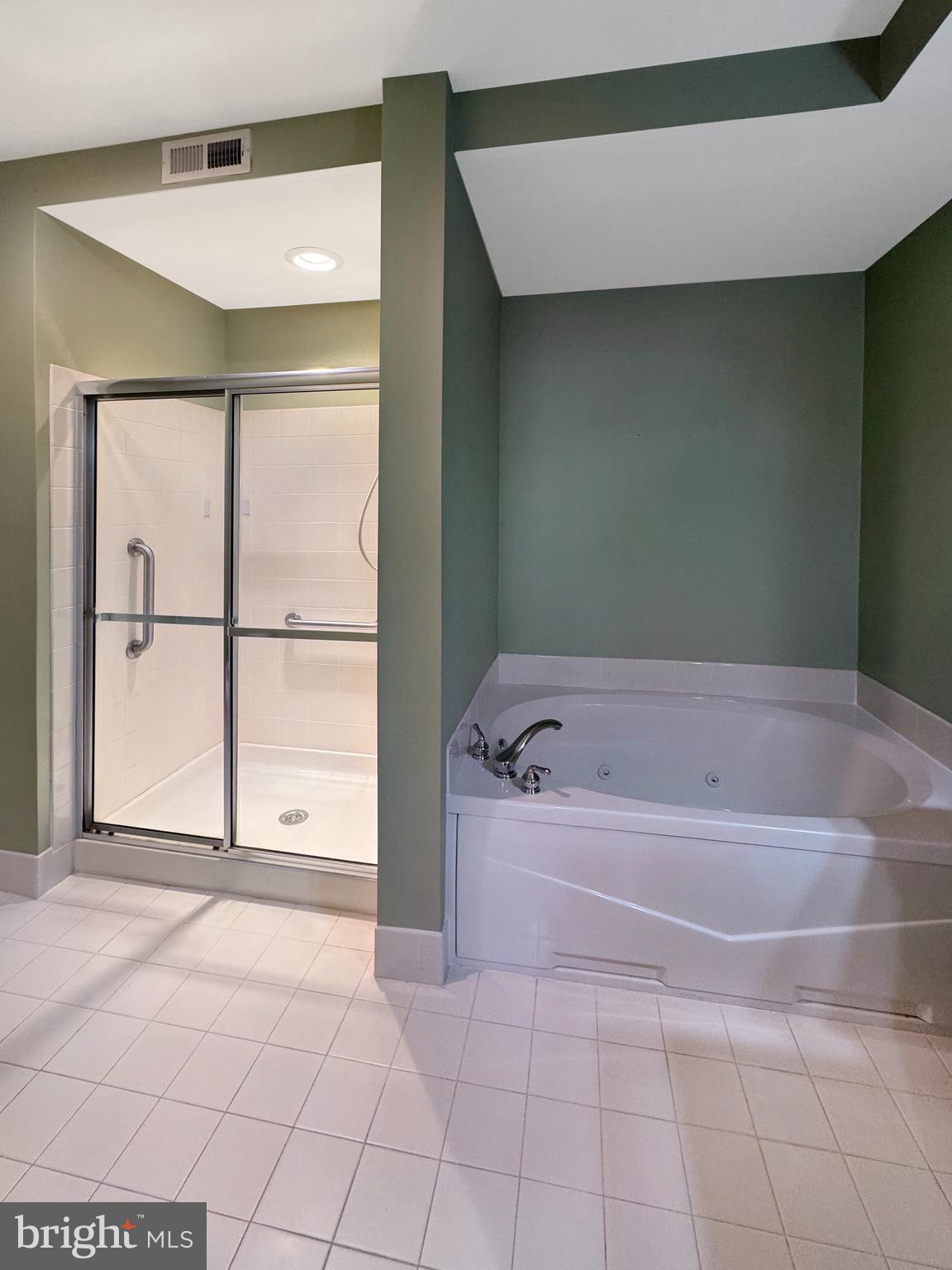 JEFFERSON CROSSING - Residential