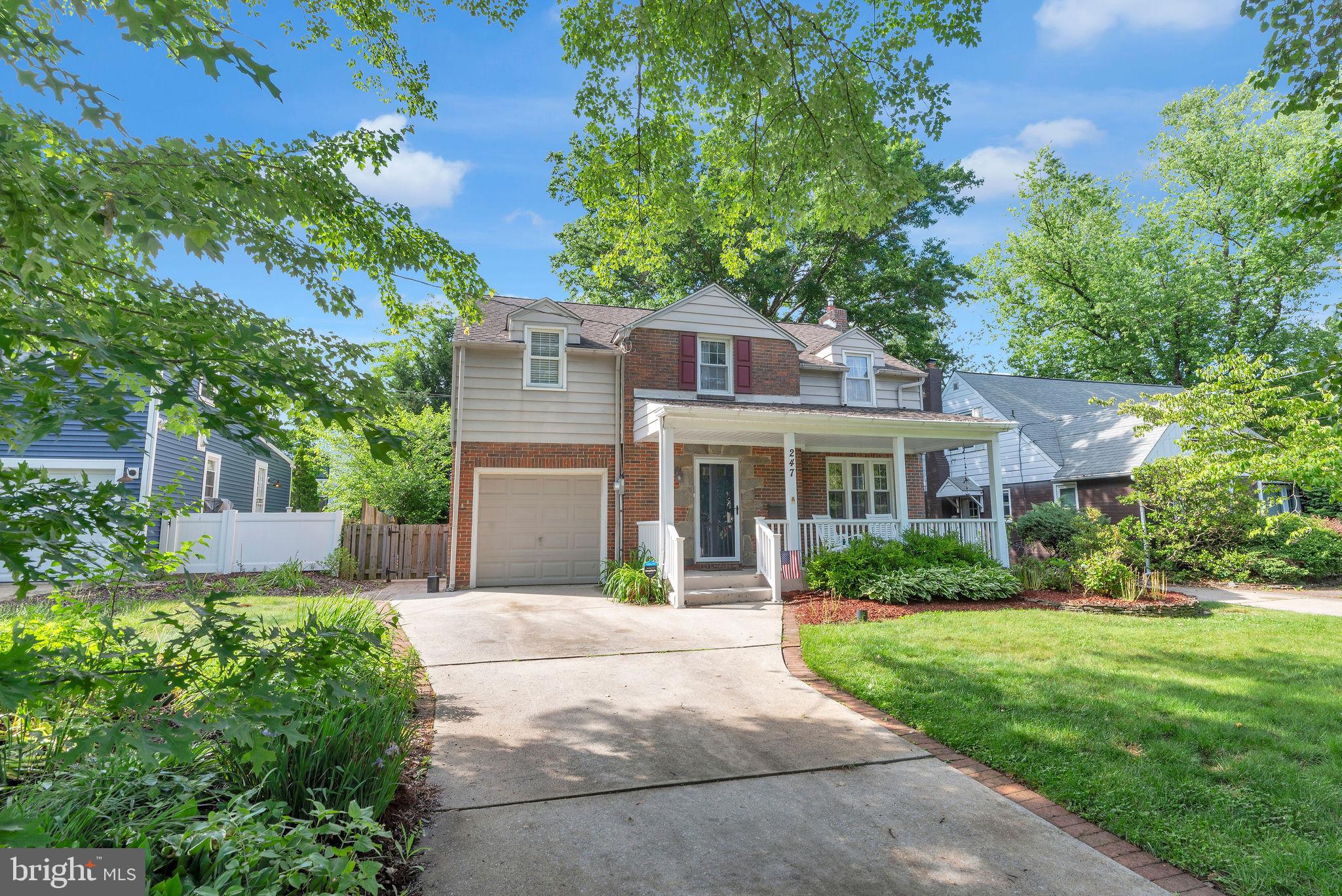 247 LAWNSIDE AVENUE