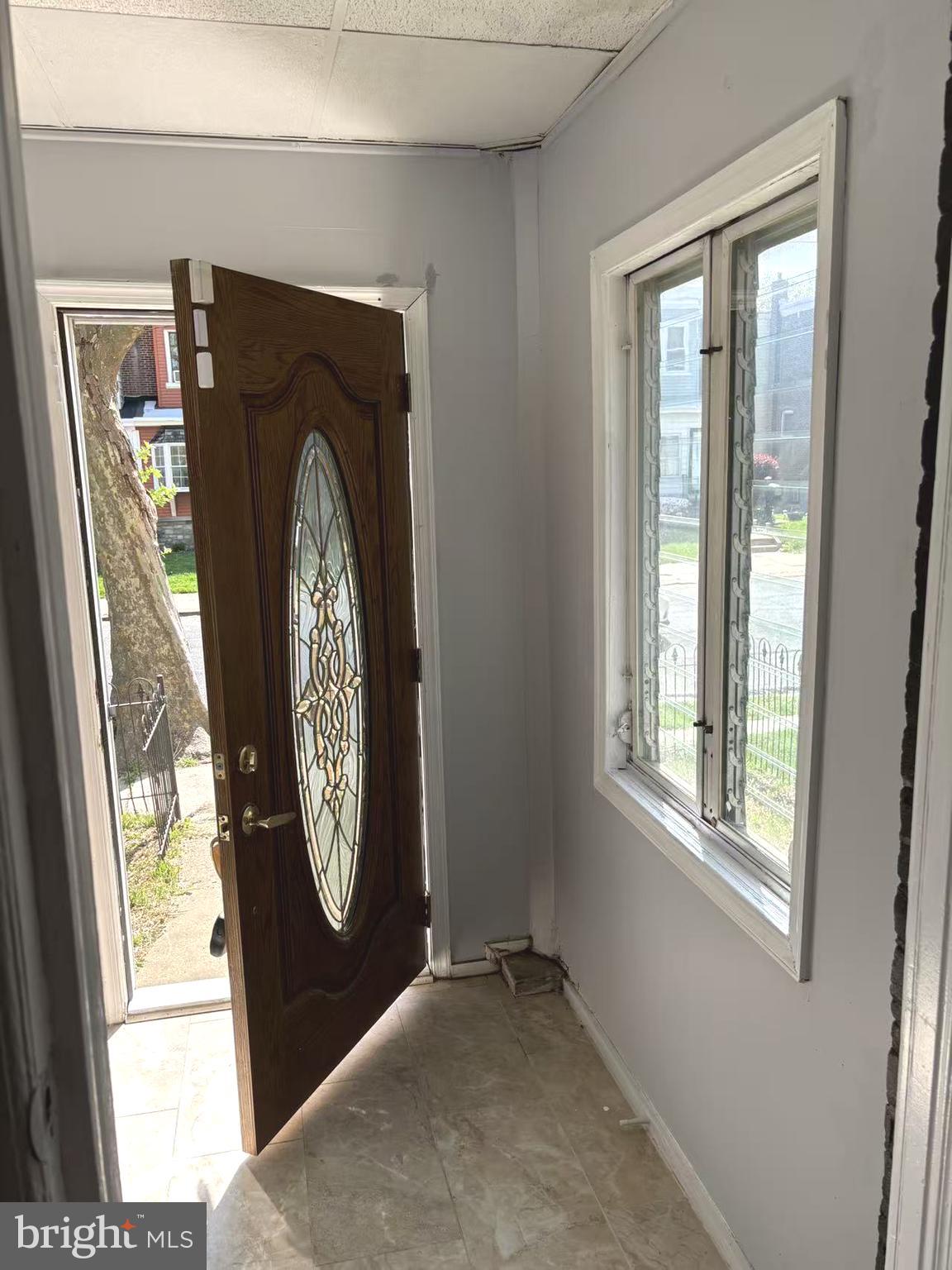 LAWNCREST - Residential