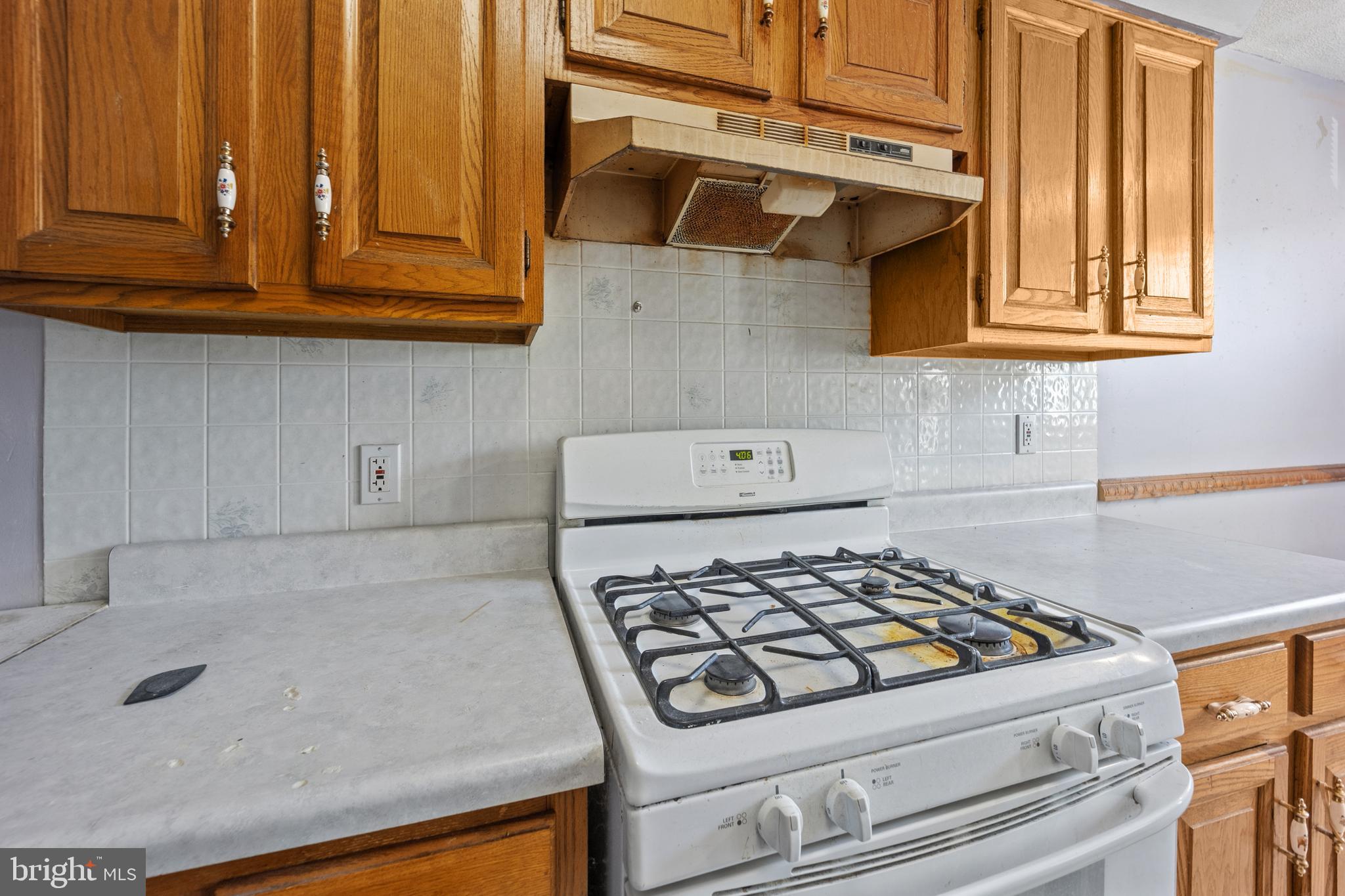 LAWNDALE - Residential