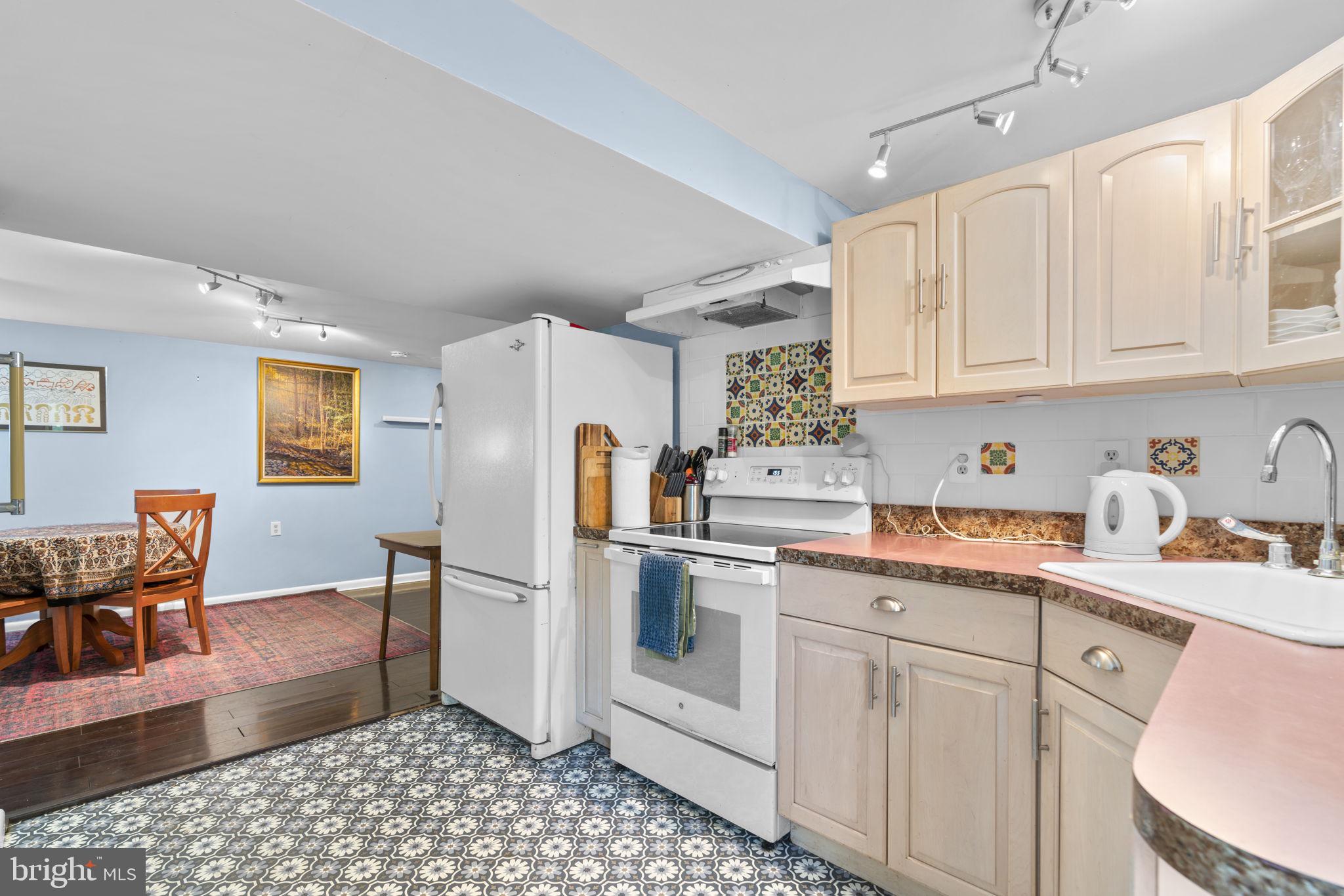 ELLERSLIE ESTATES - Residential