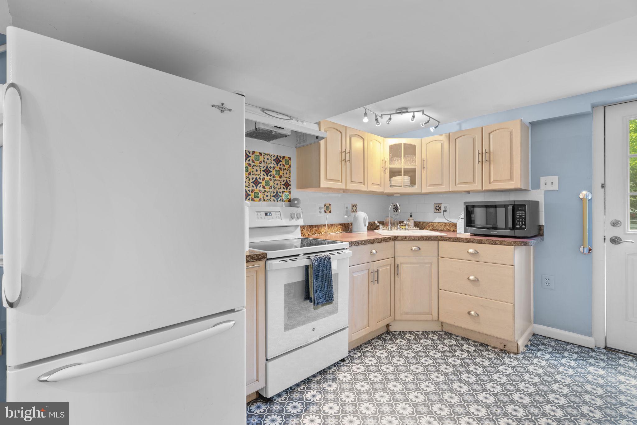 ELLERSLIE ESTATES - Residential