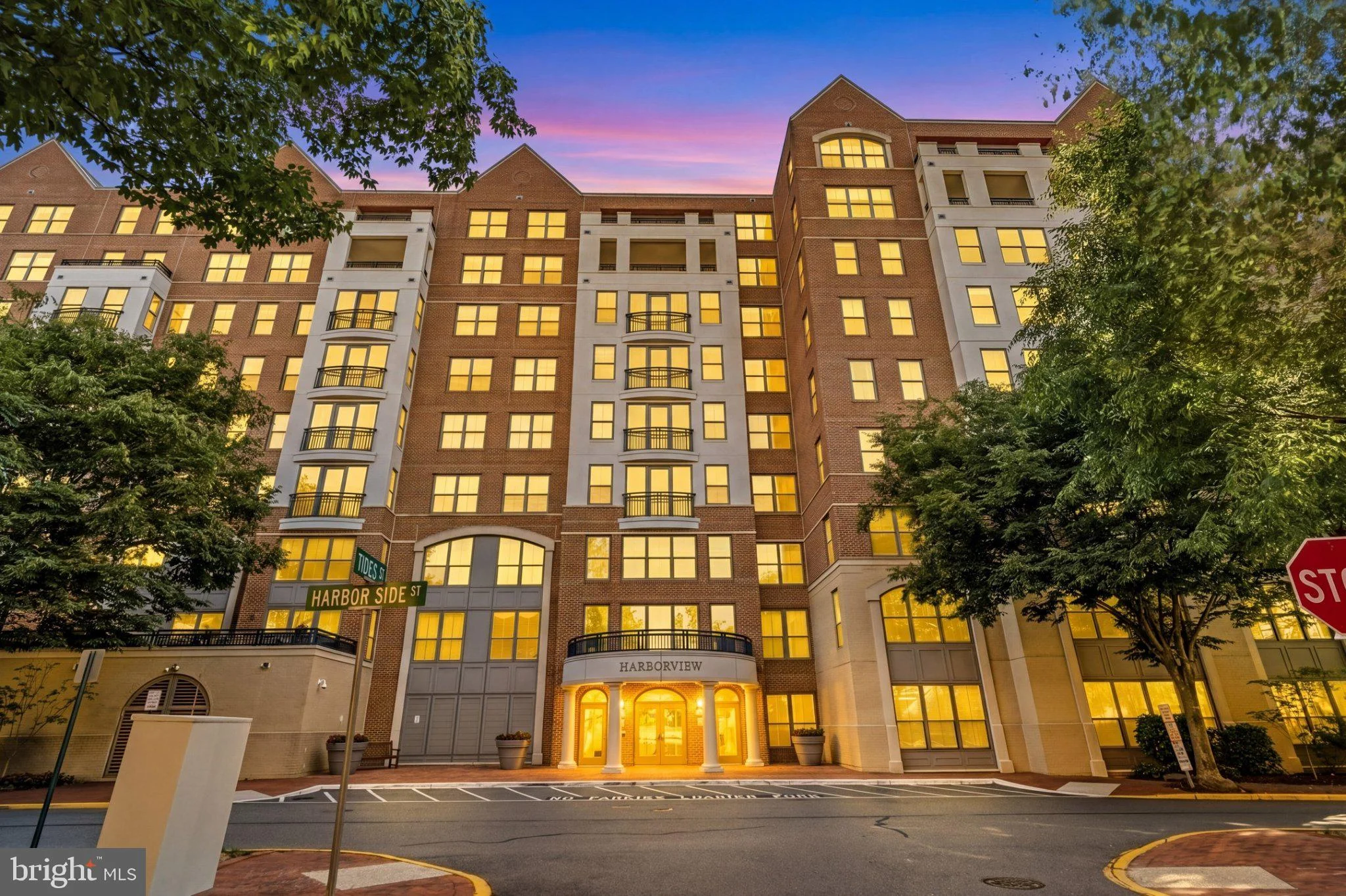 485 Harbor Side Street Unit 206