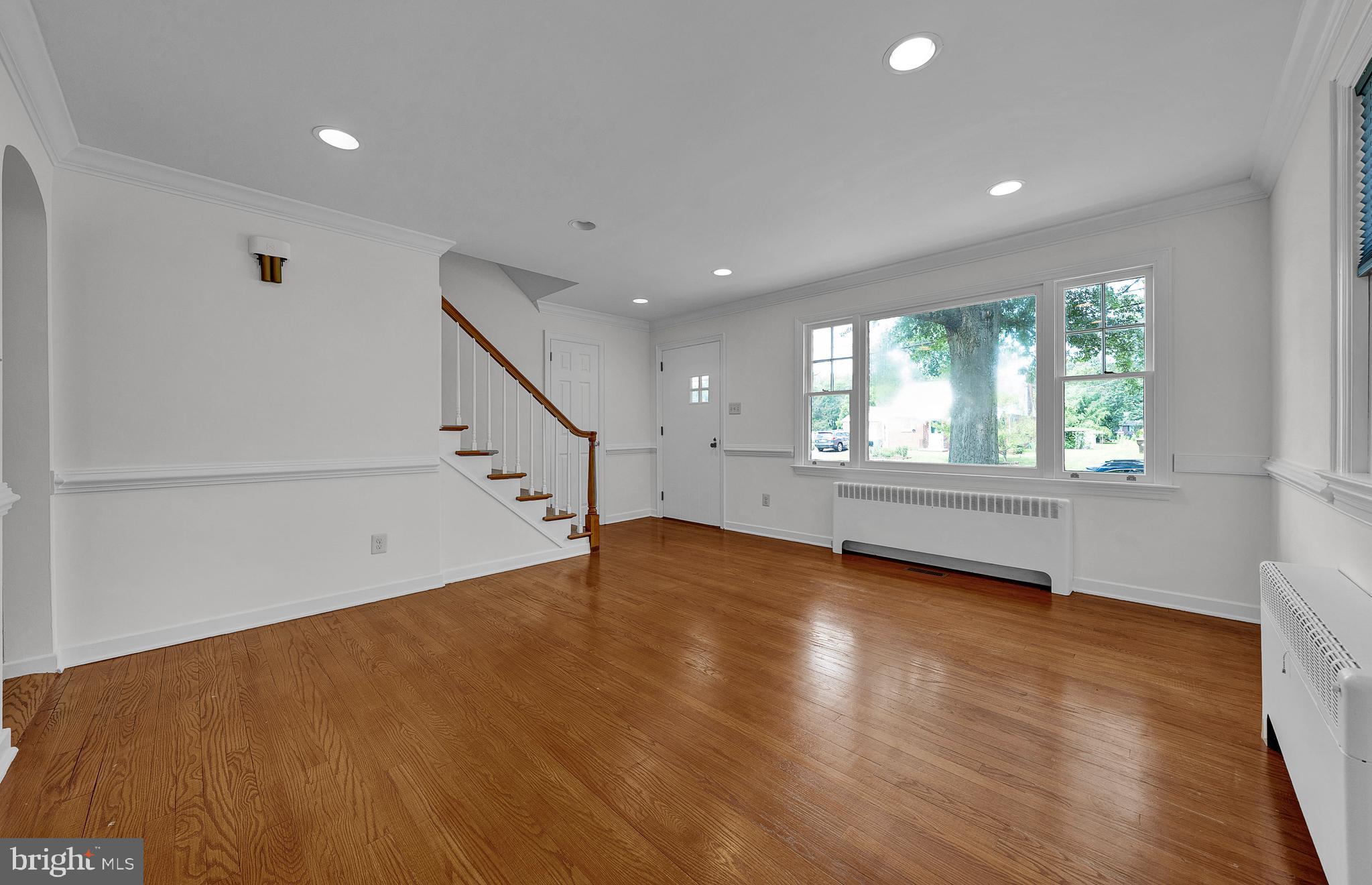2031 OAK AVENUE