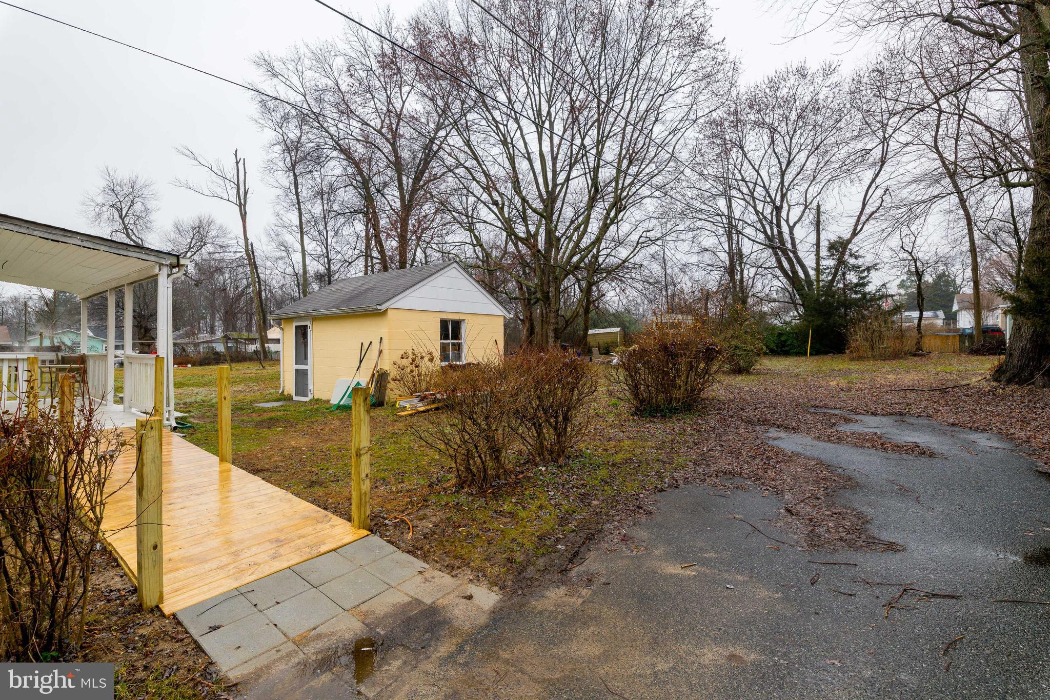 VILLAGE OF EDGEWOOD - Residential