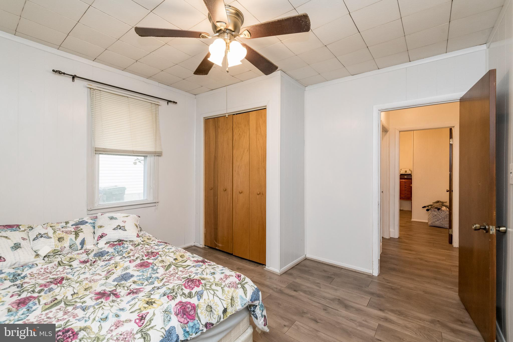 VILLAGE OF EDGEWOOD - Residential