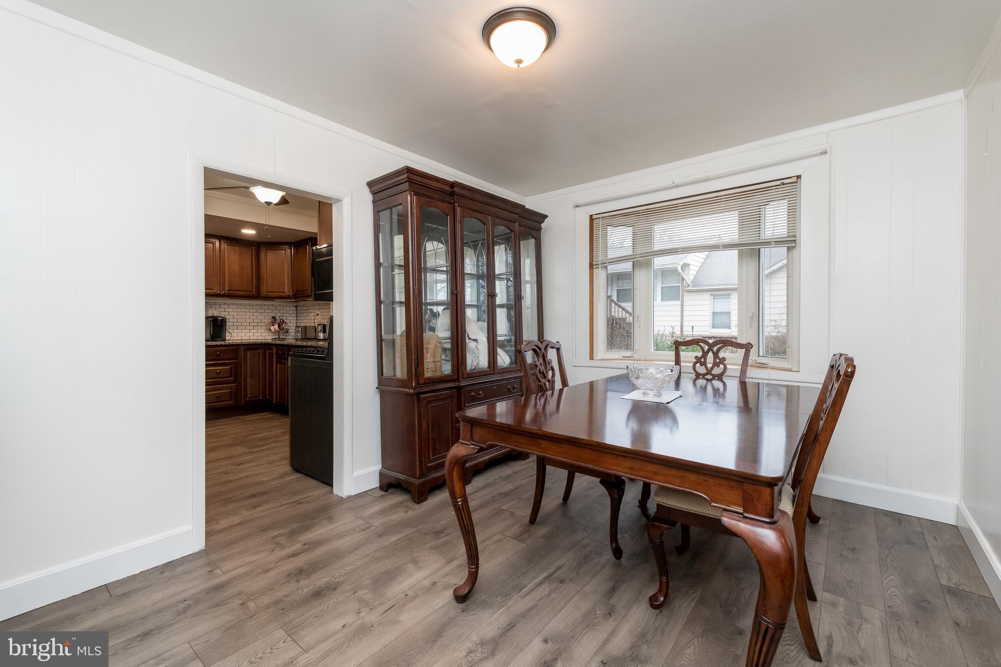 VILLAGE OF EDGEWOOD - Residential