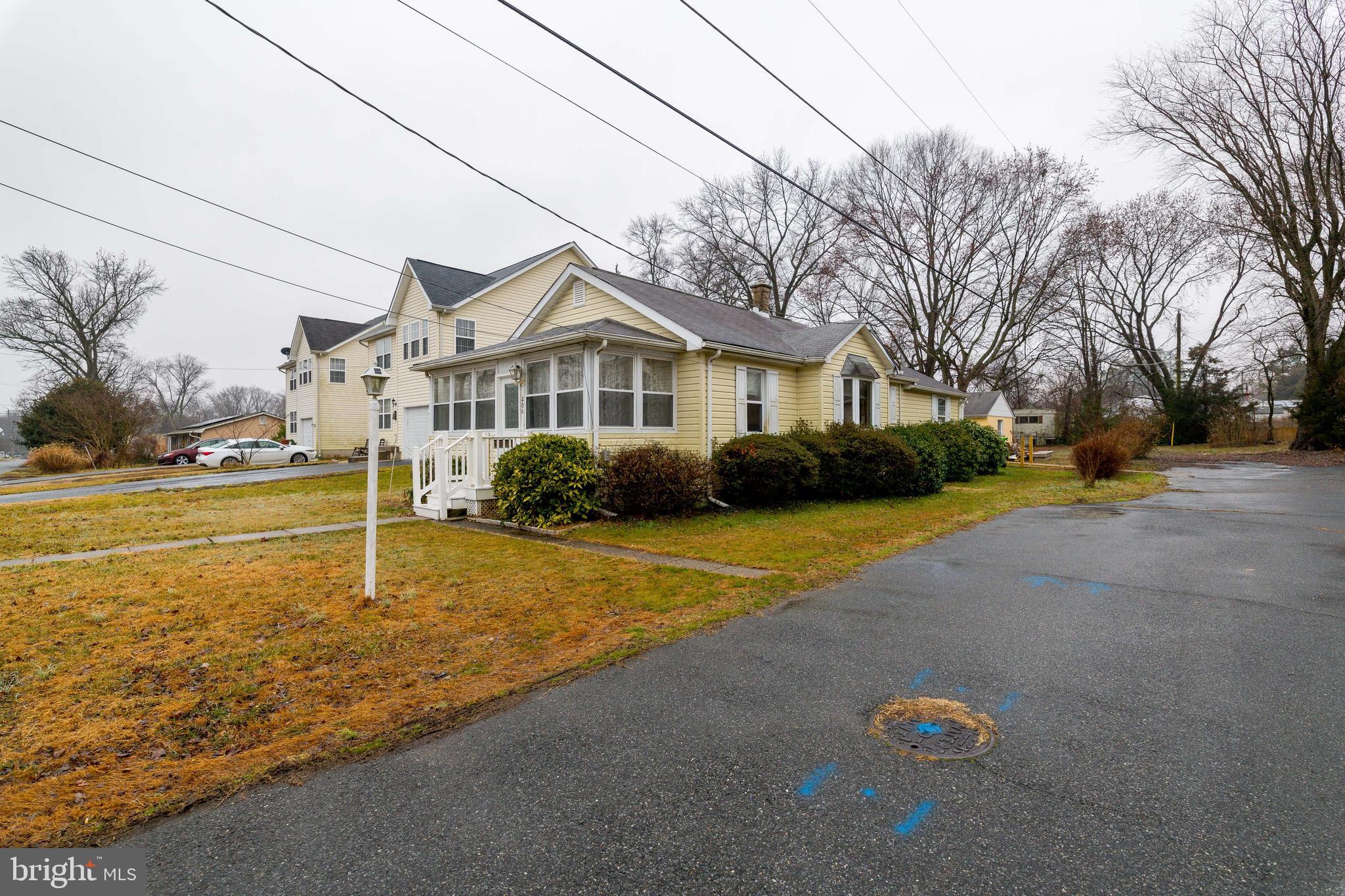 VILLAGE OF EDGEWOOD - Residential