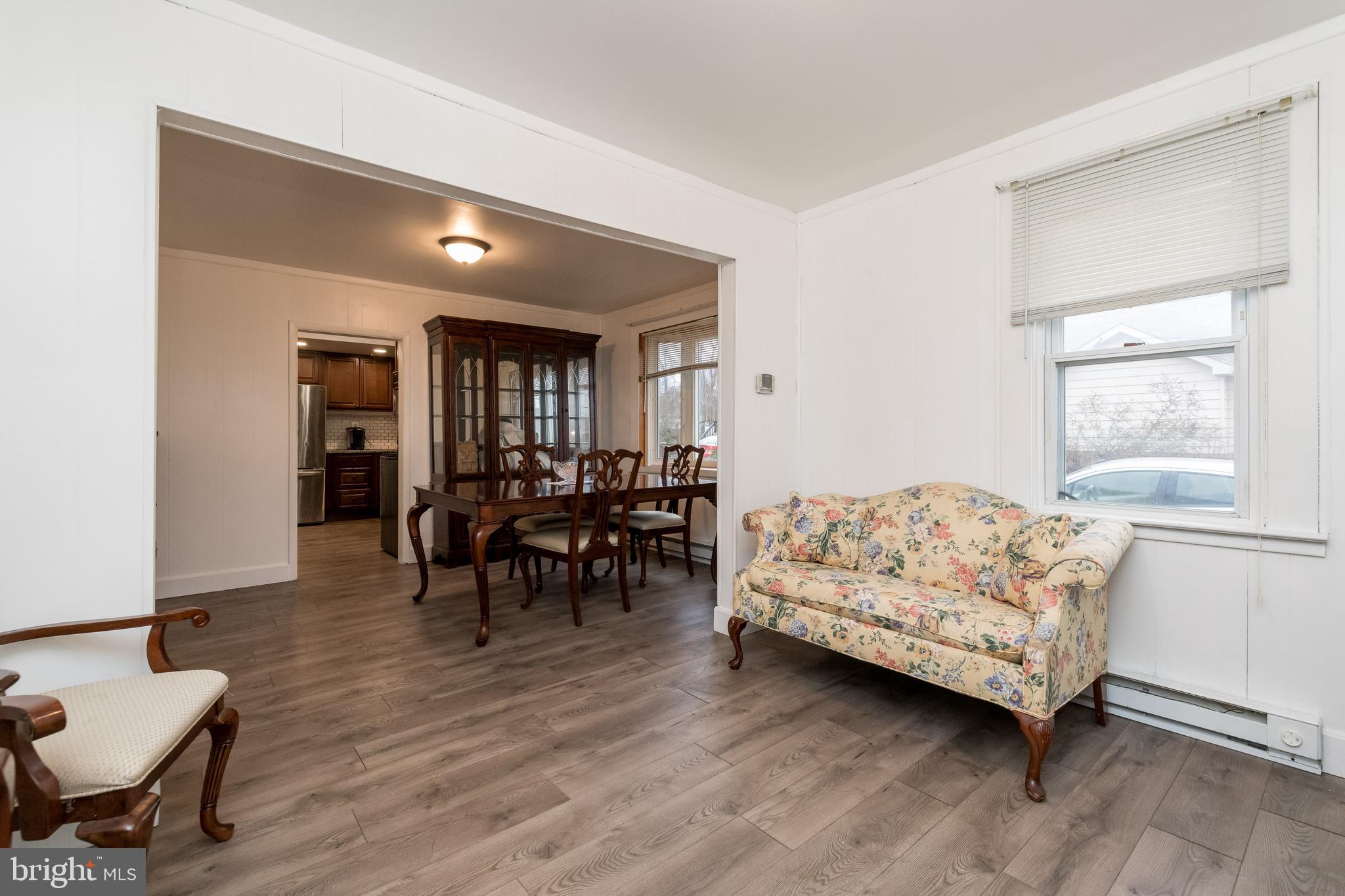 VILLAGE OF EDGEWOOD - Residential