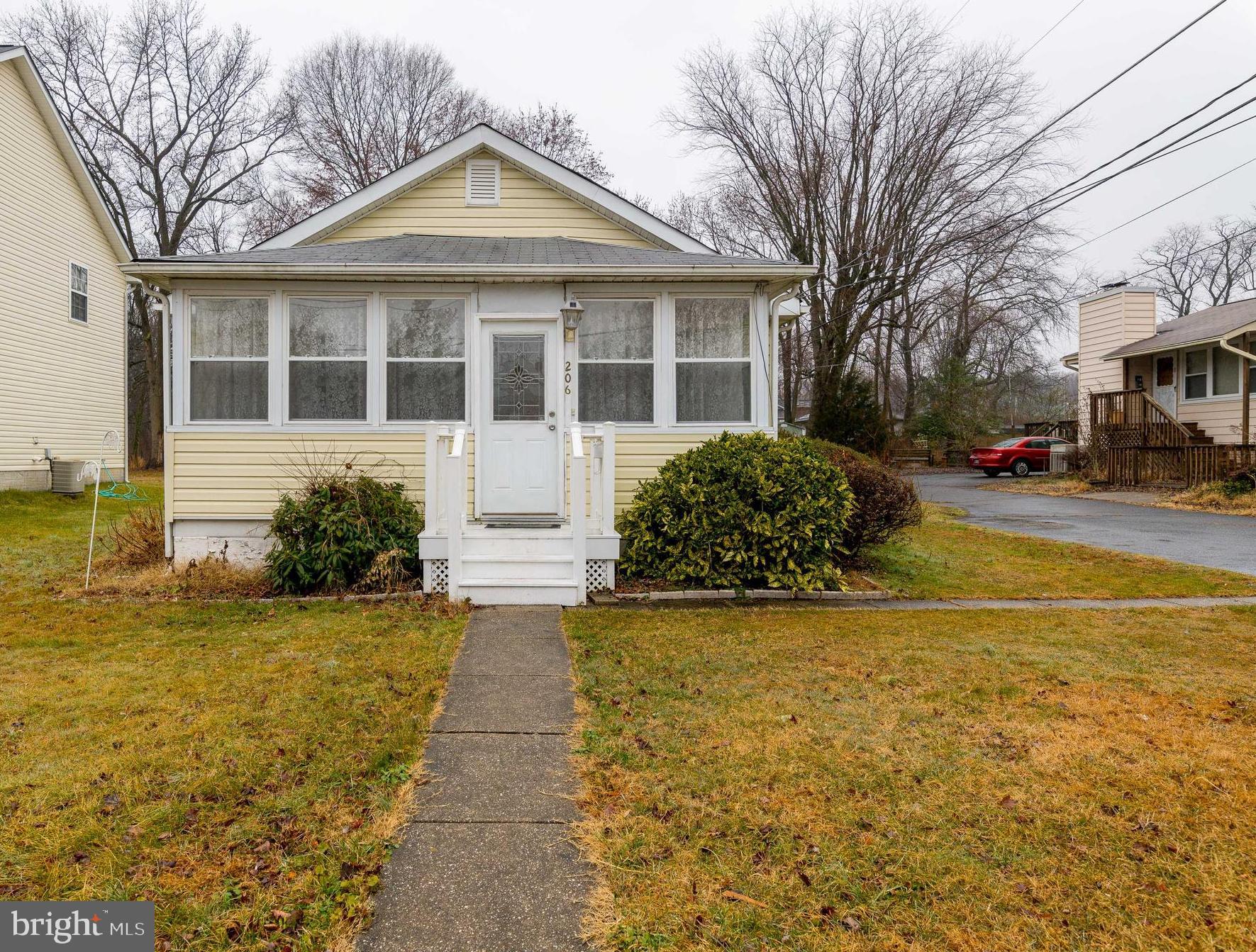 VILLAGE OF EDGEWOOD - Residential