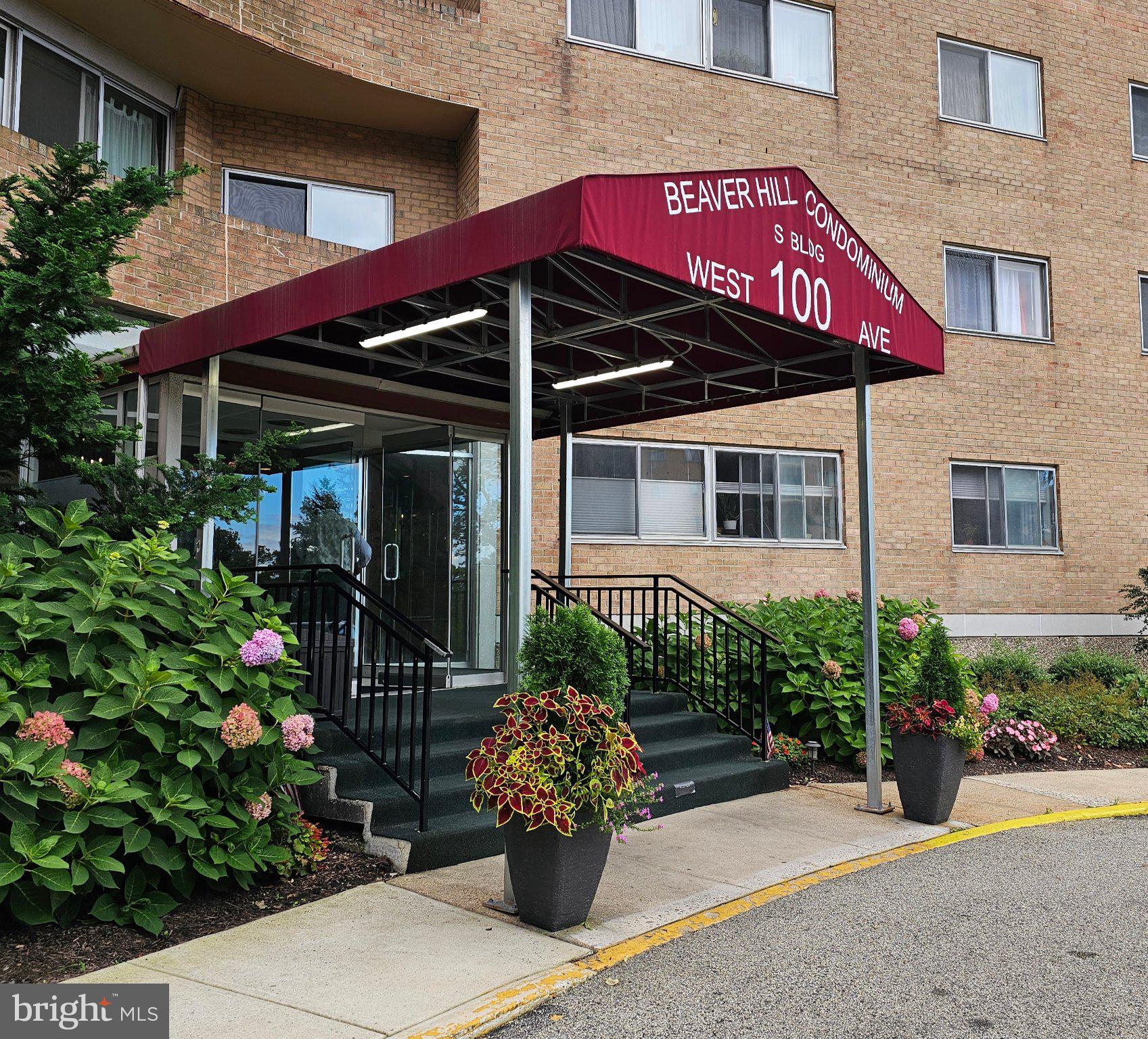 100 WEST AVENUE 501S