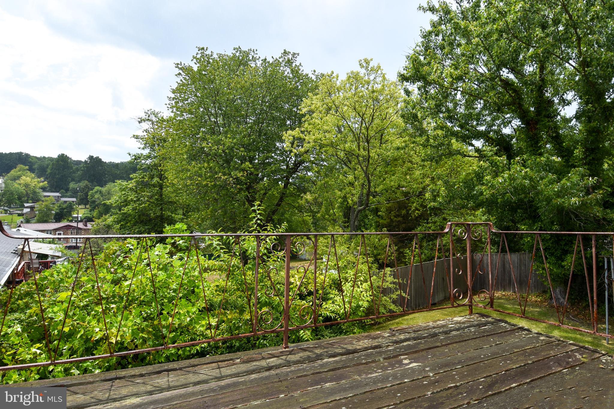 CALTOR MANOR - Residential