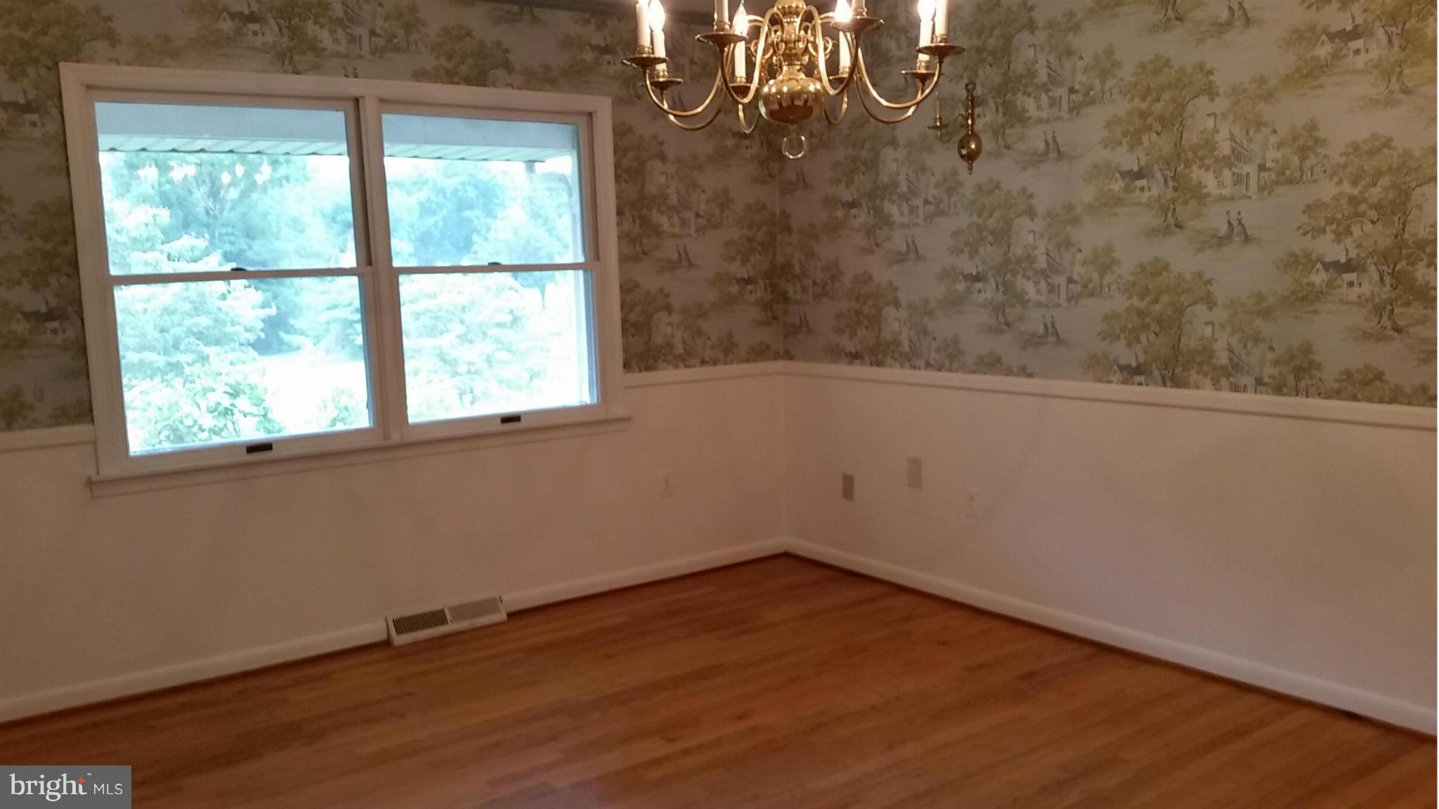 WALKER MANOR APARTMENTS - Residential