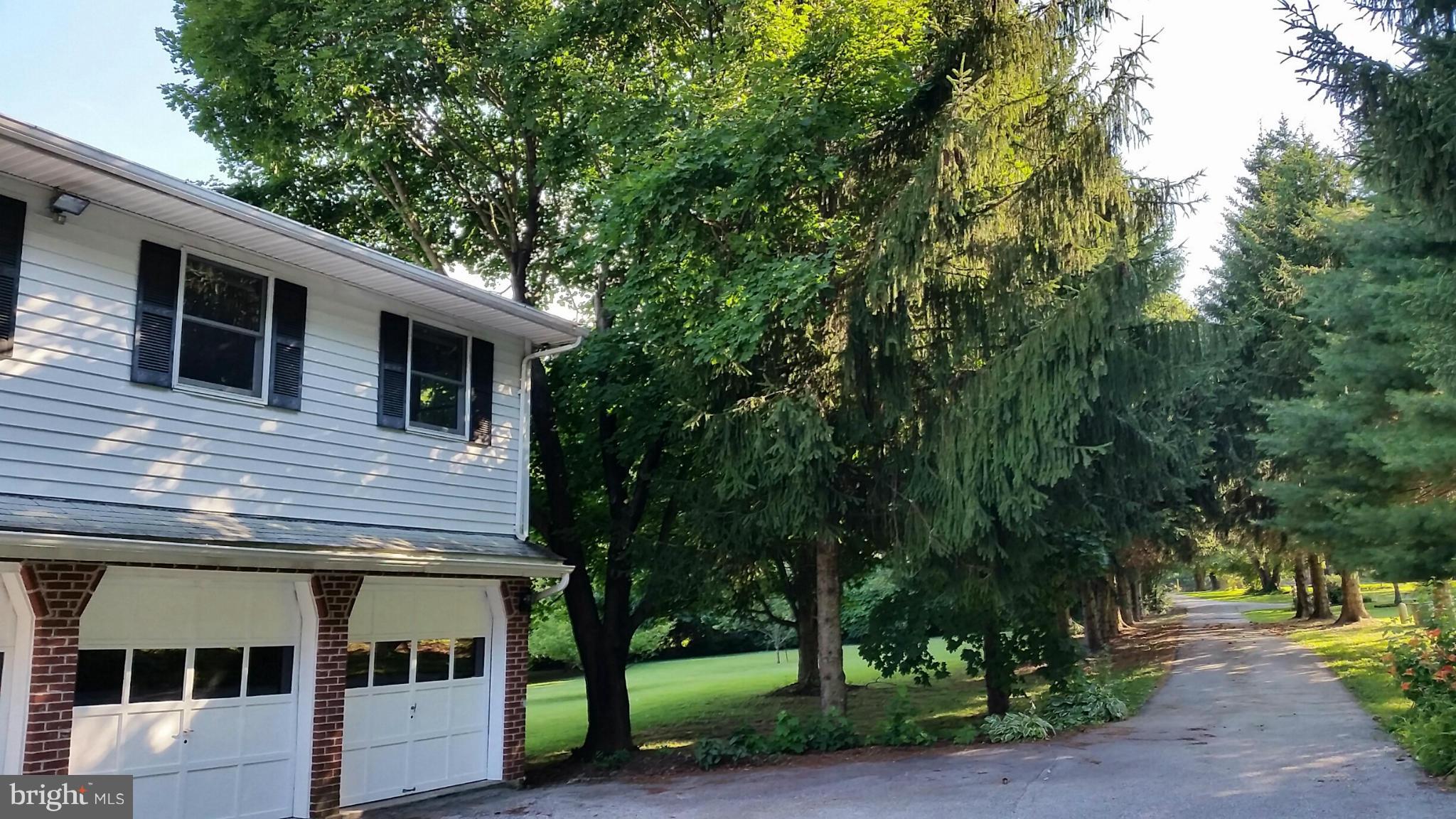 WALKER MANOR APARTMENTS - Residential