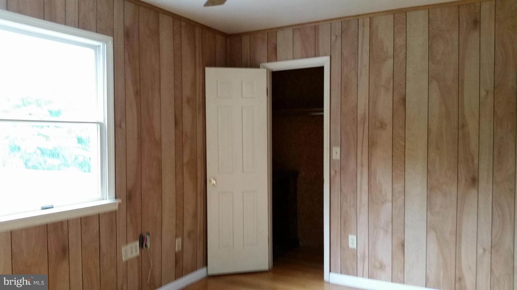 WALKER MANOR APARTMENTS - Residential