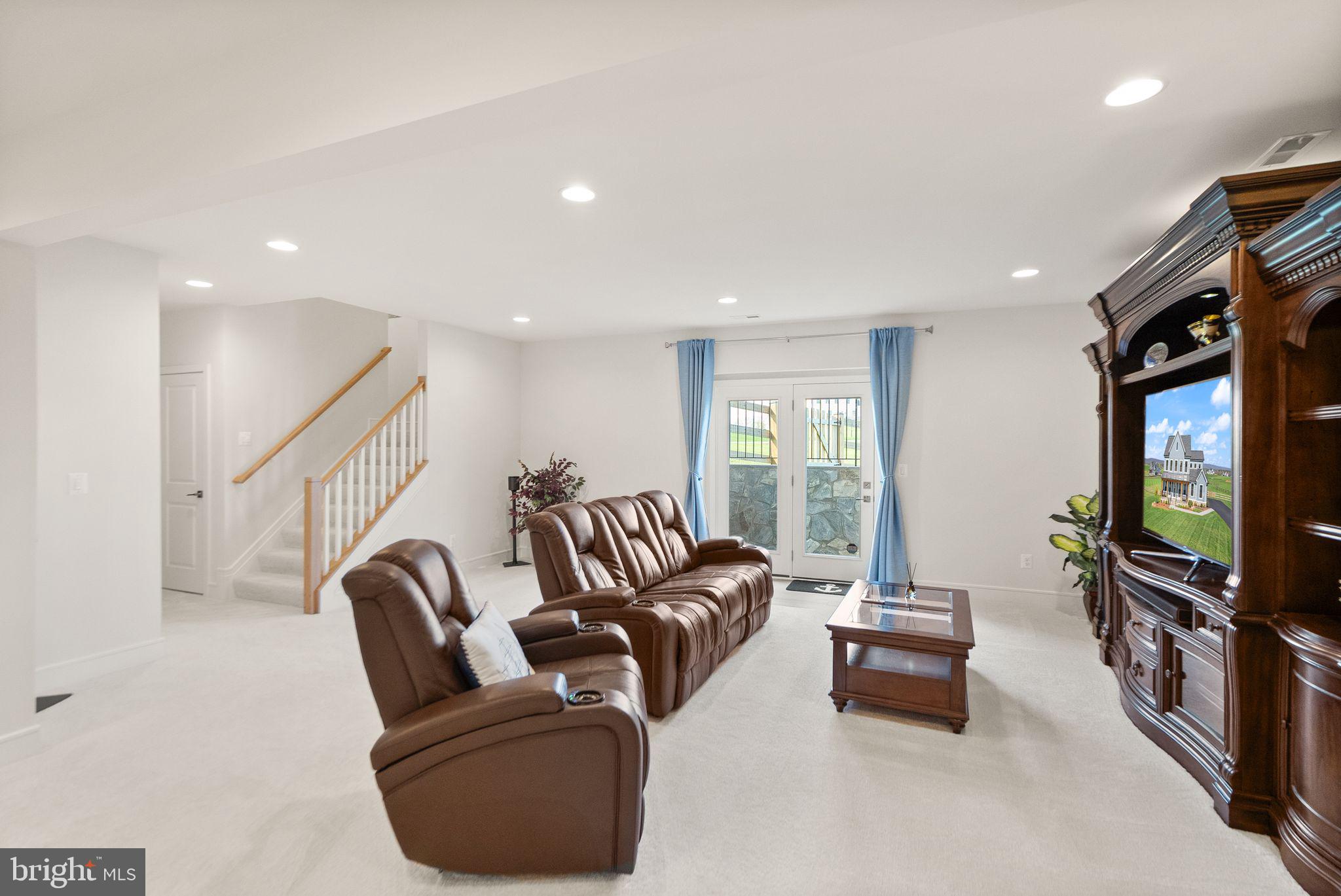 GLENMORE FARM - Residential