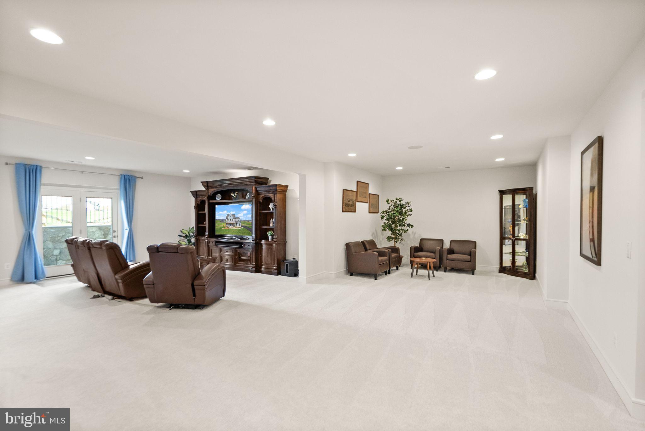 GLENMORE FARM - Residential