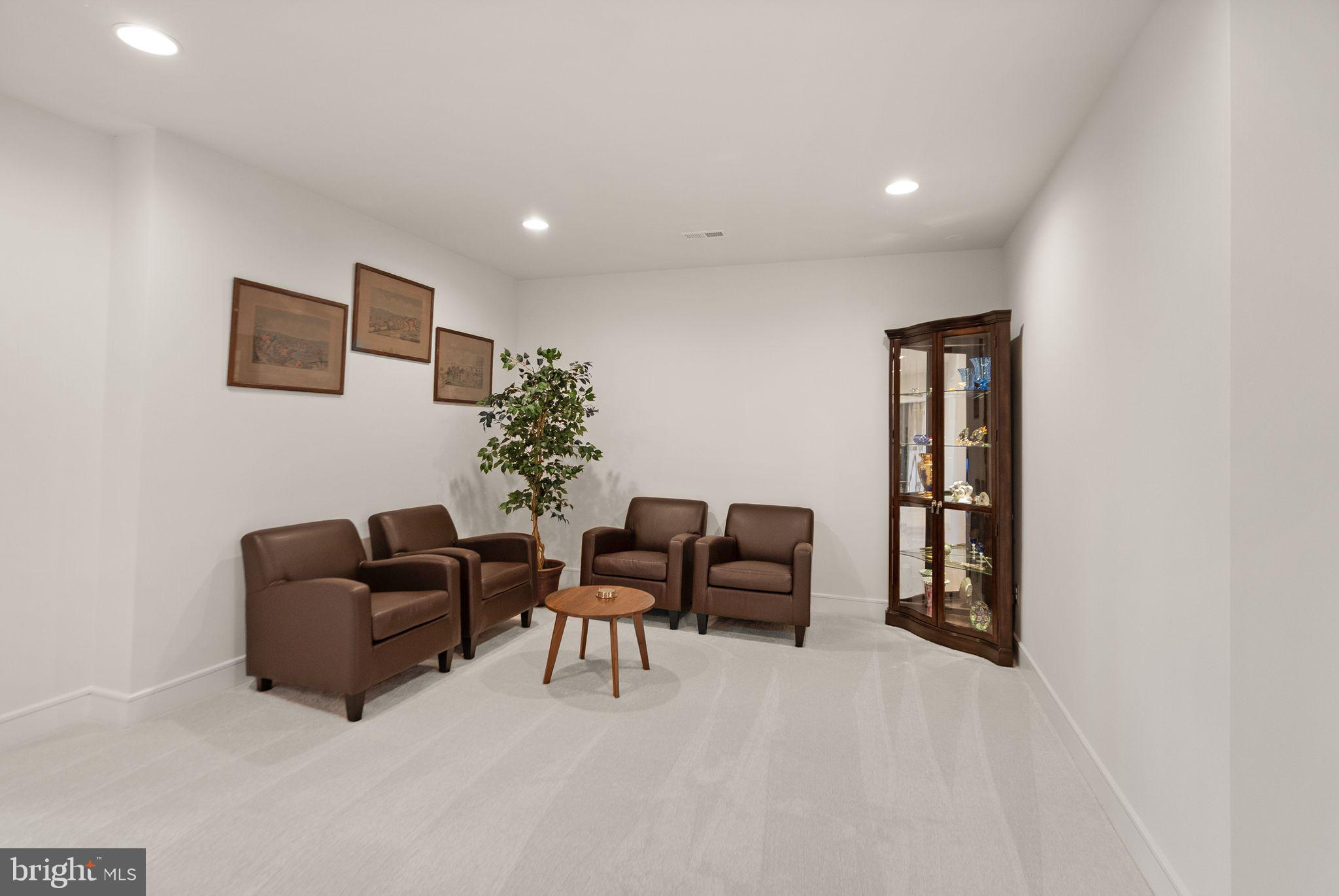 GLENMORE FARM - Residential