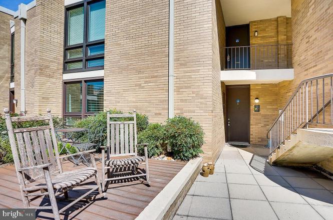 1650 CHIMNEY HOUSE ROAD 1650