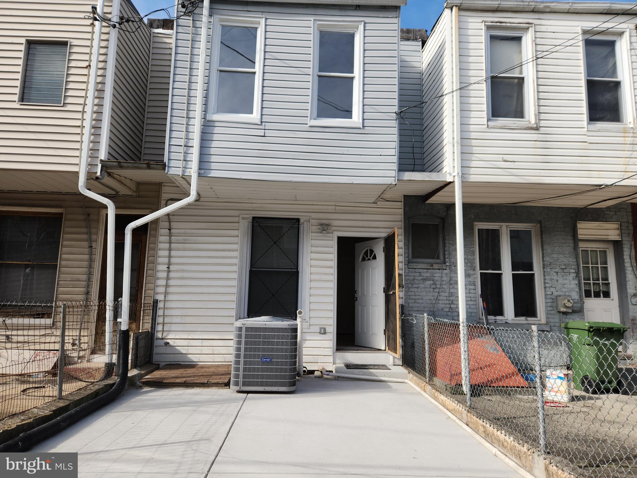 EAST BALTIMORE MIDWAY - Residential