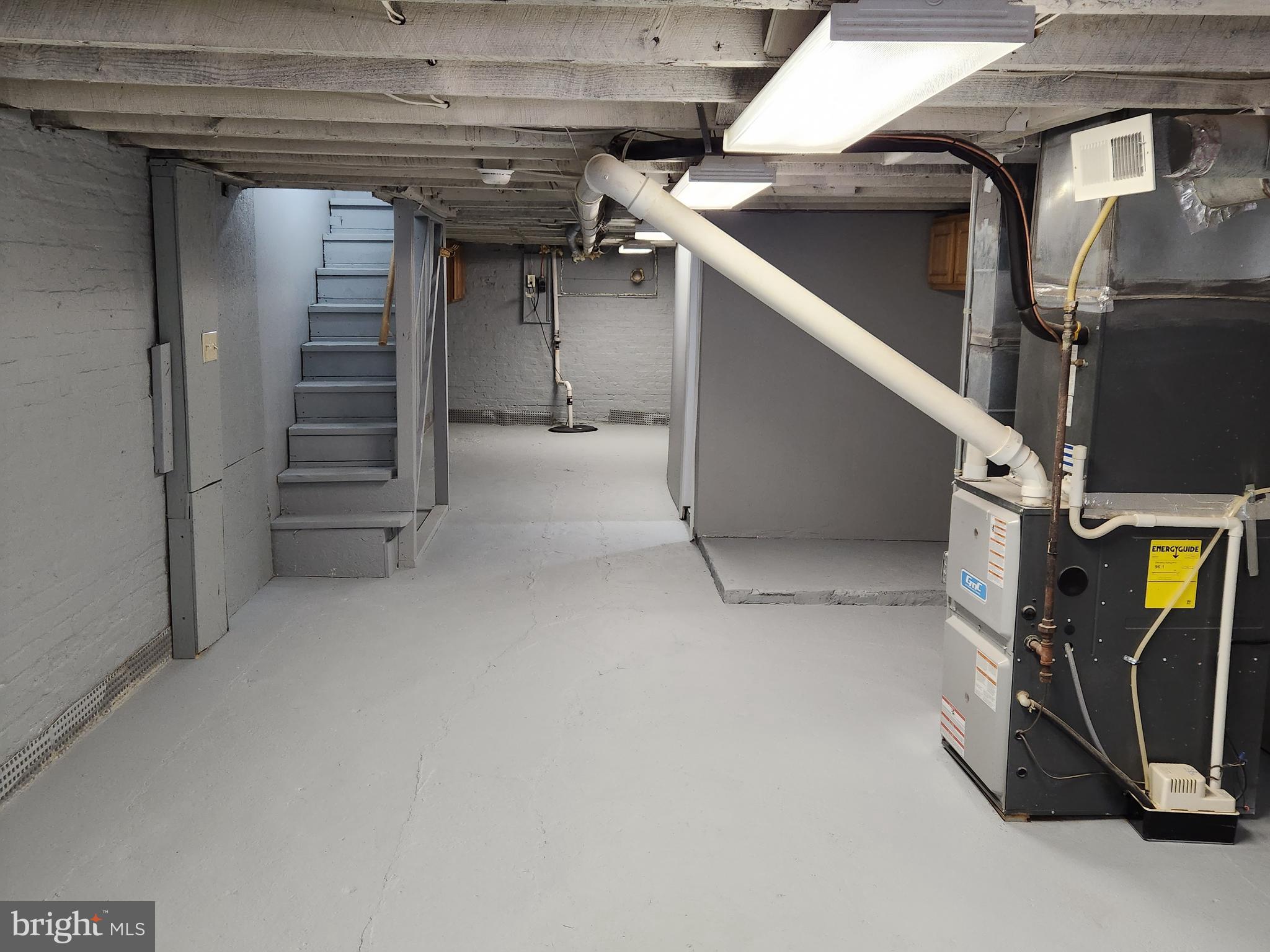 EAST BALTIMORE MIDWAY - Residential