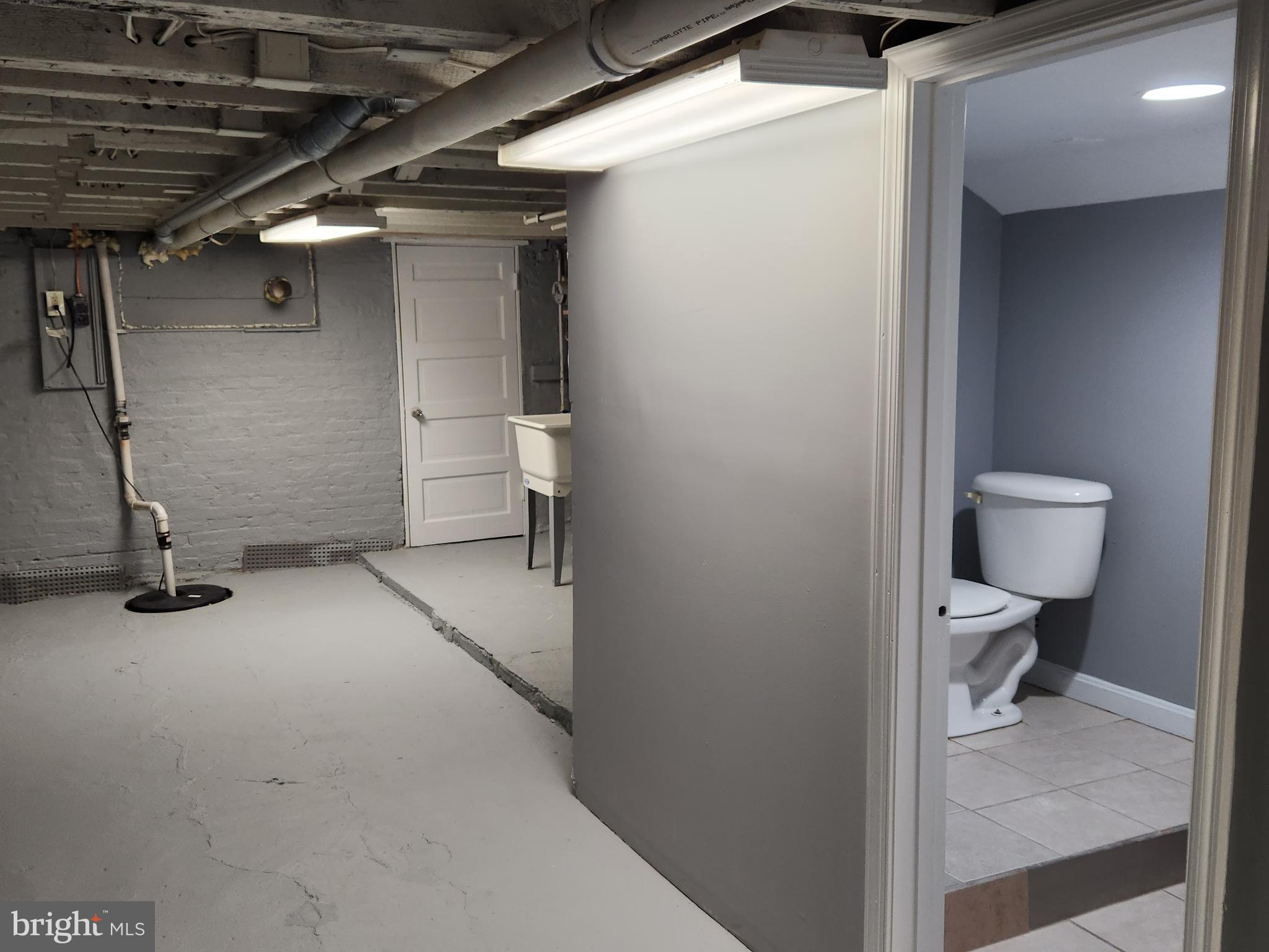 EAST BALTIMORE MIDWAY - Residential