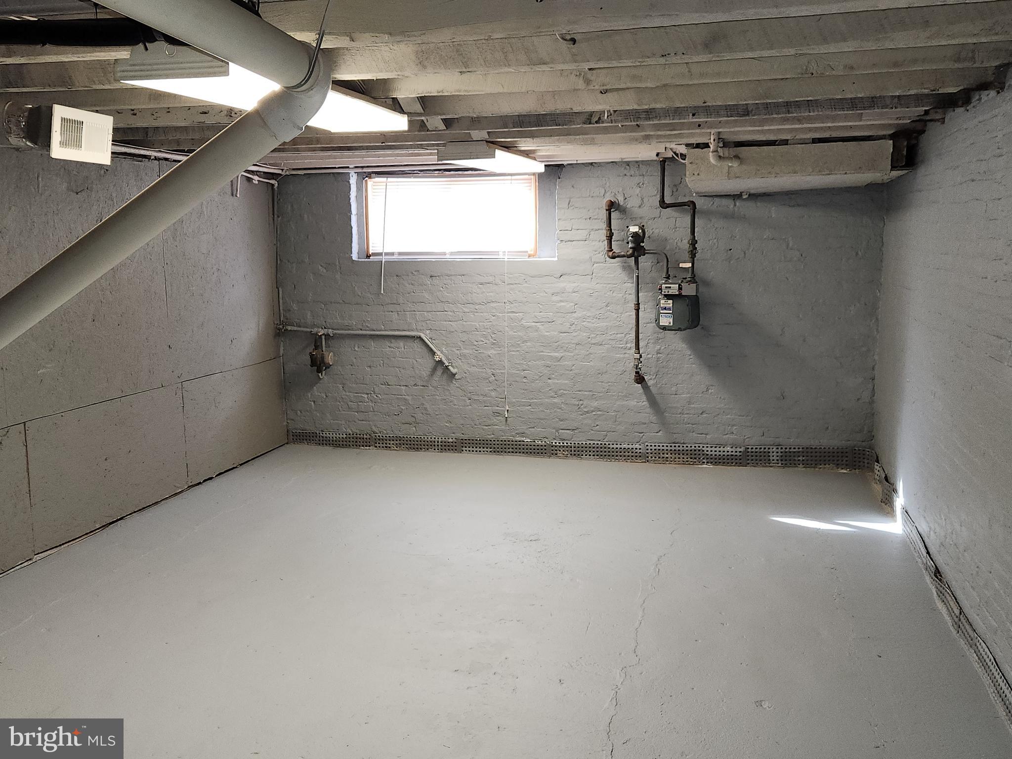 EAST BALTIMORE MIDWAY - Residential