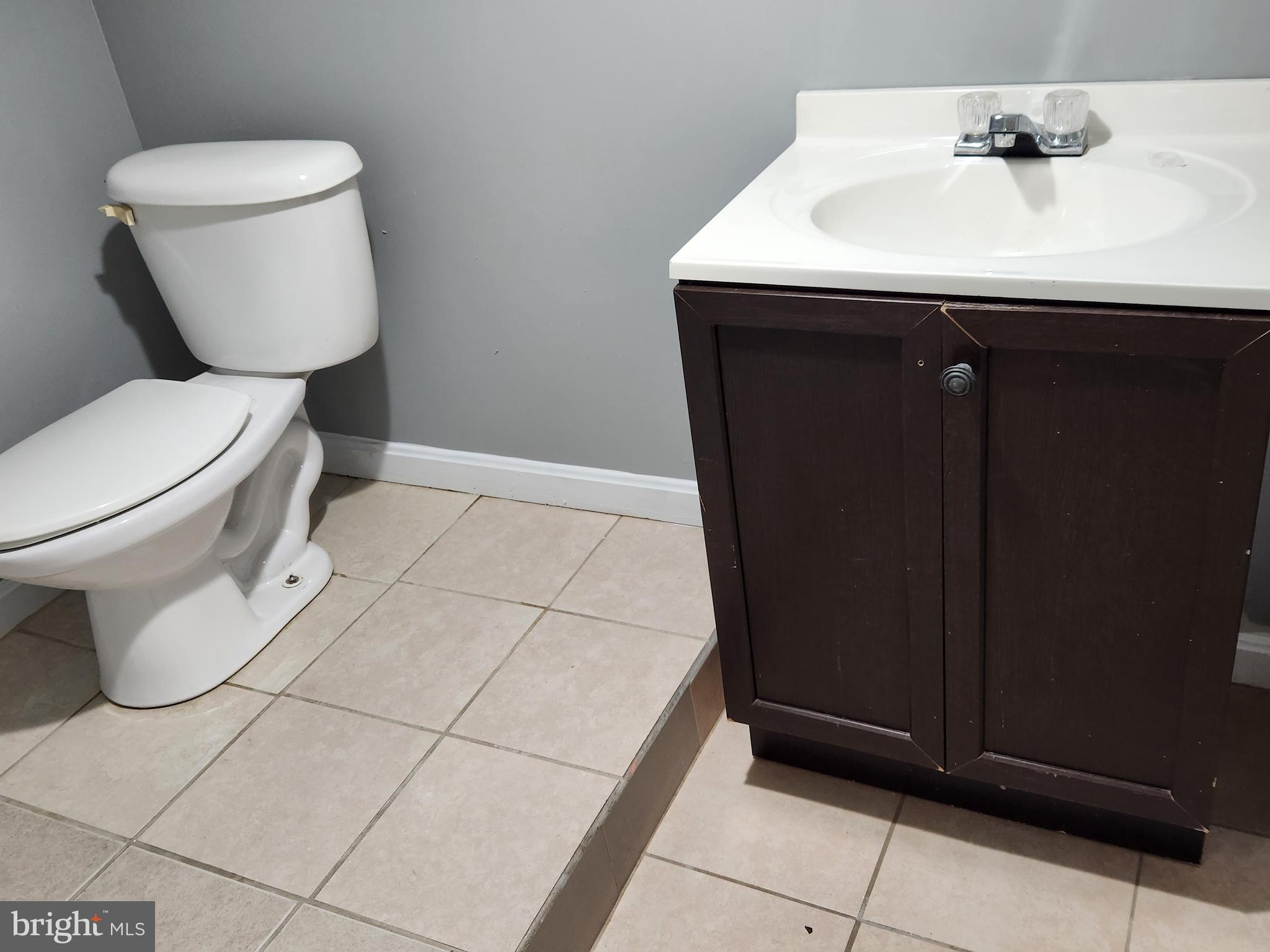 EAST BALTIMORE MIDWAY - Residential