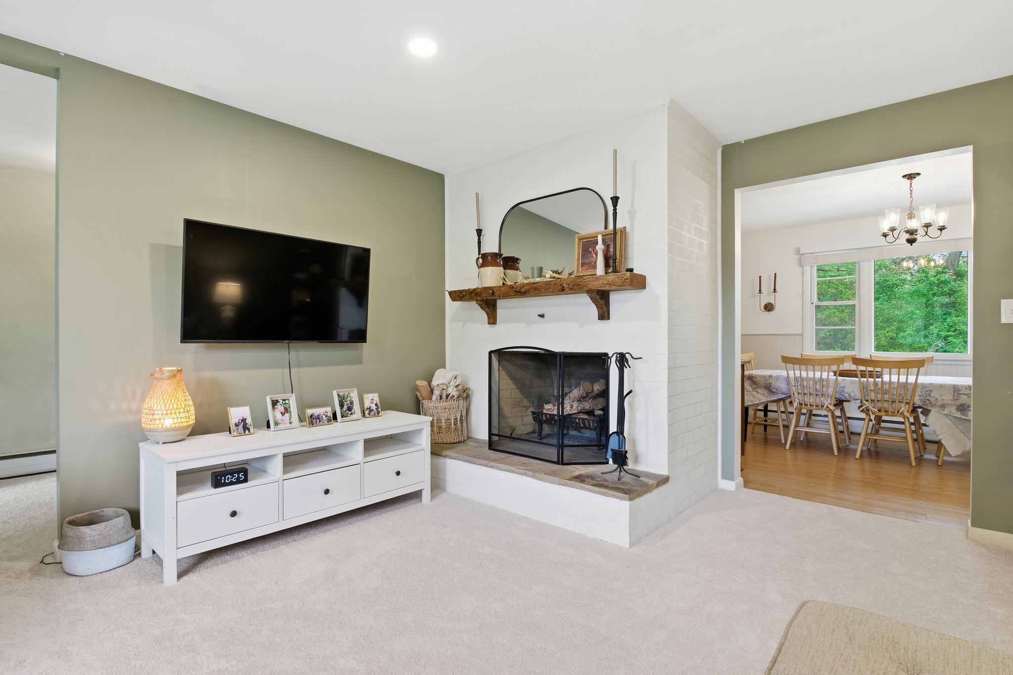MOUNT HEBRON - Residential