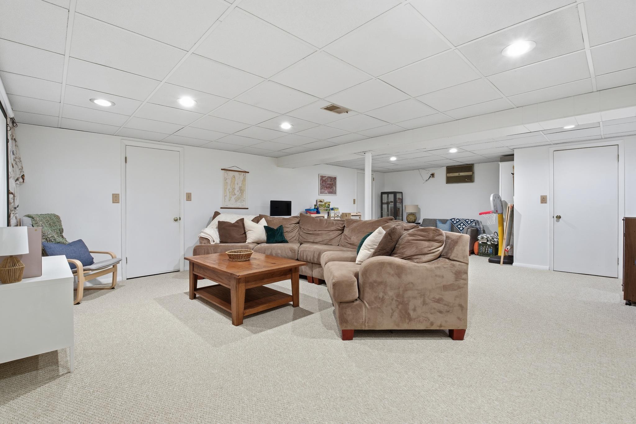 MOUNT HEBRON - Residential