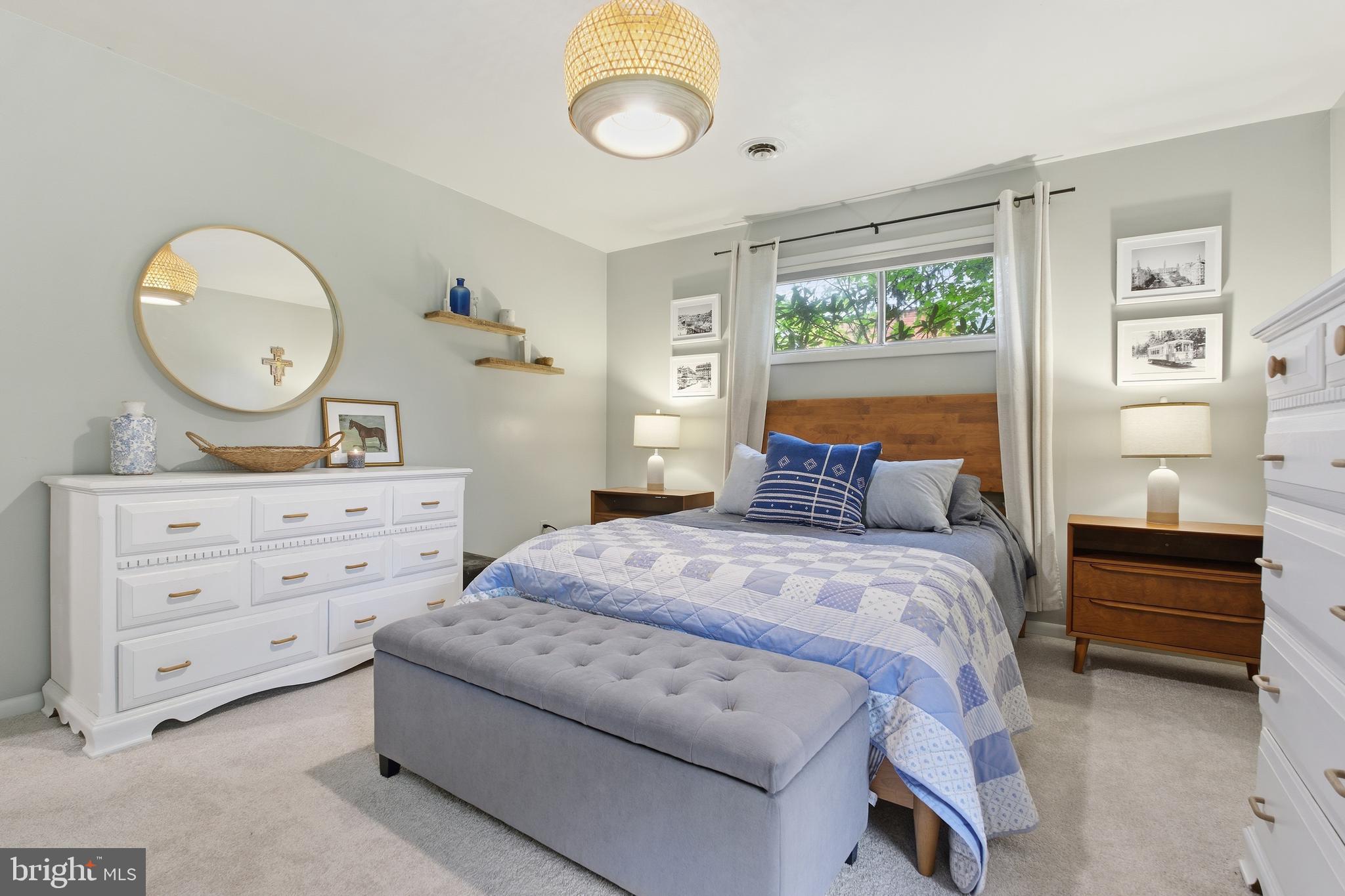 MOUNT HEBRON - Residential