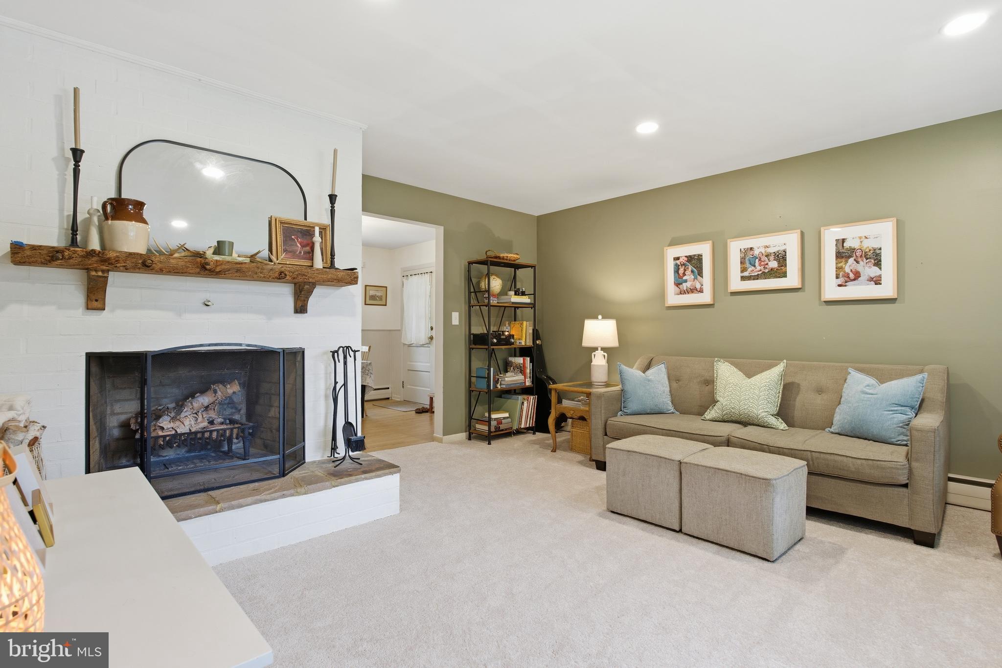 MOUNT HEBRON - Residential