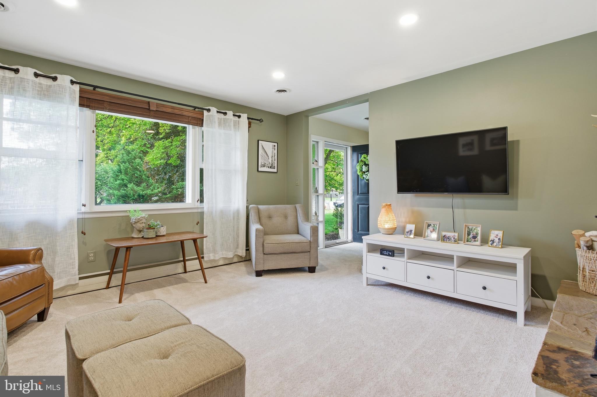 MOUNT HEBRON - Residential